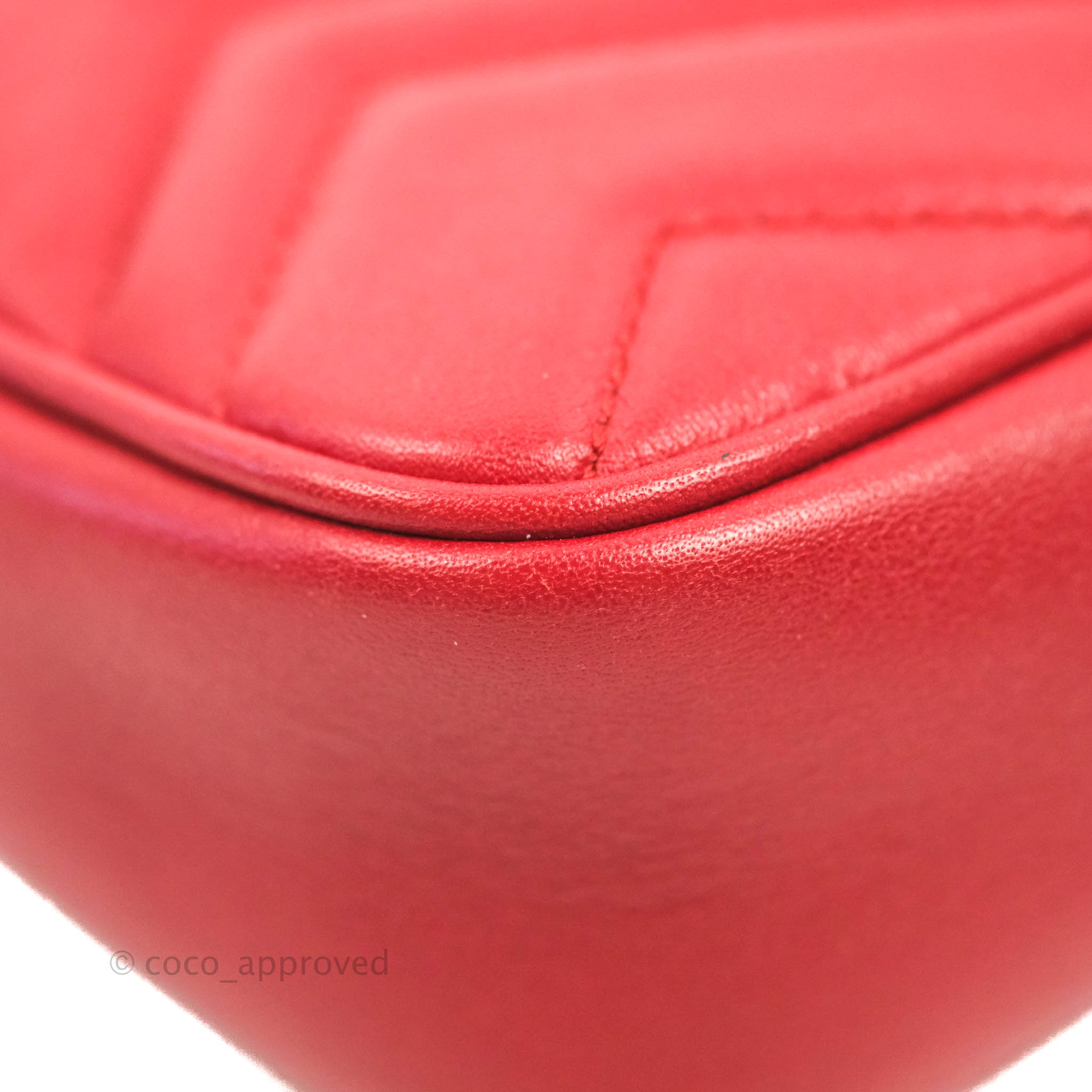 Gucci Red GG Marmont Super Mini Bag – The Closet