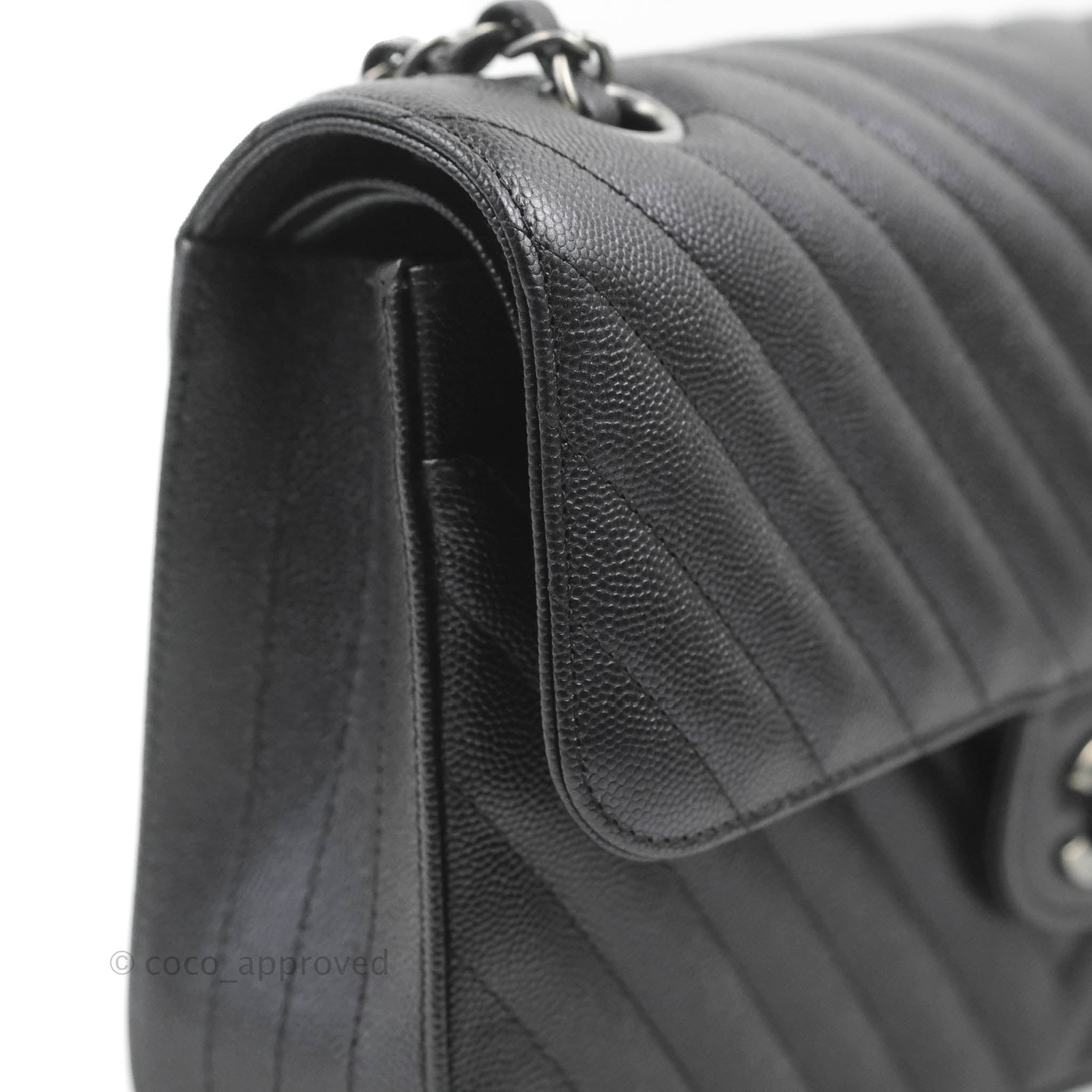 Chanel Medium Zip Around Wallet Purse in Iridescent Black Caviar with Shiny  Silver Ruthenium Hardware - SOLD