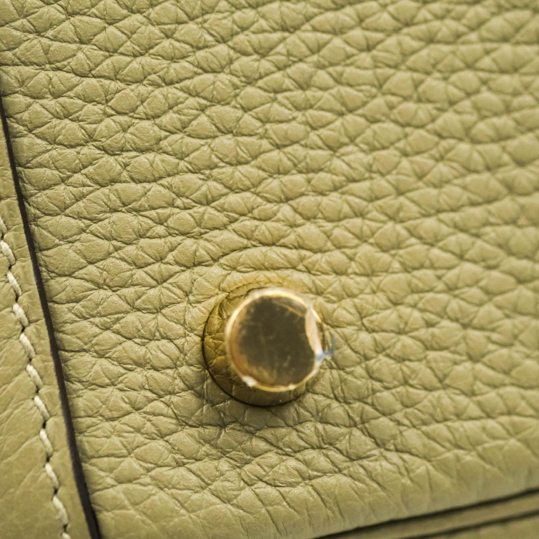 Hermès Hermès Lindy 26 Taurillon Clemence Leather Handbag-Noir Gold  Hardward (Top Handle)