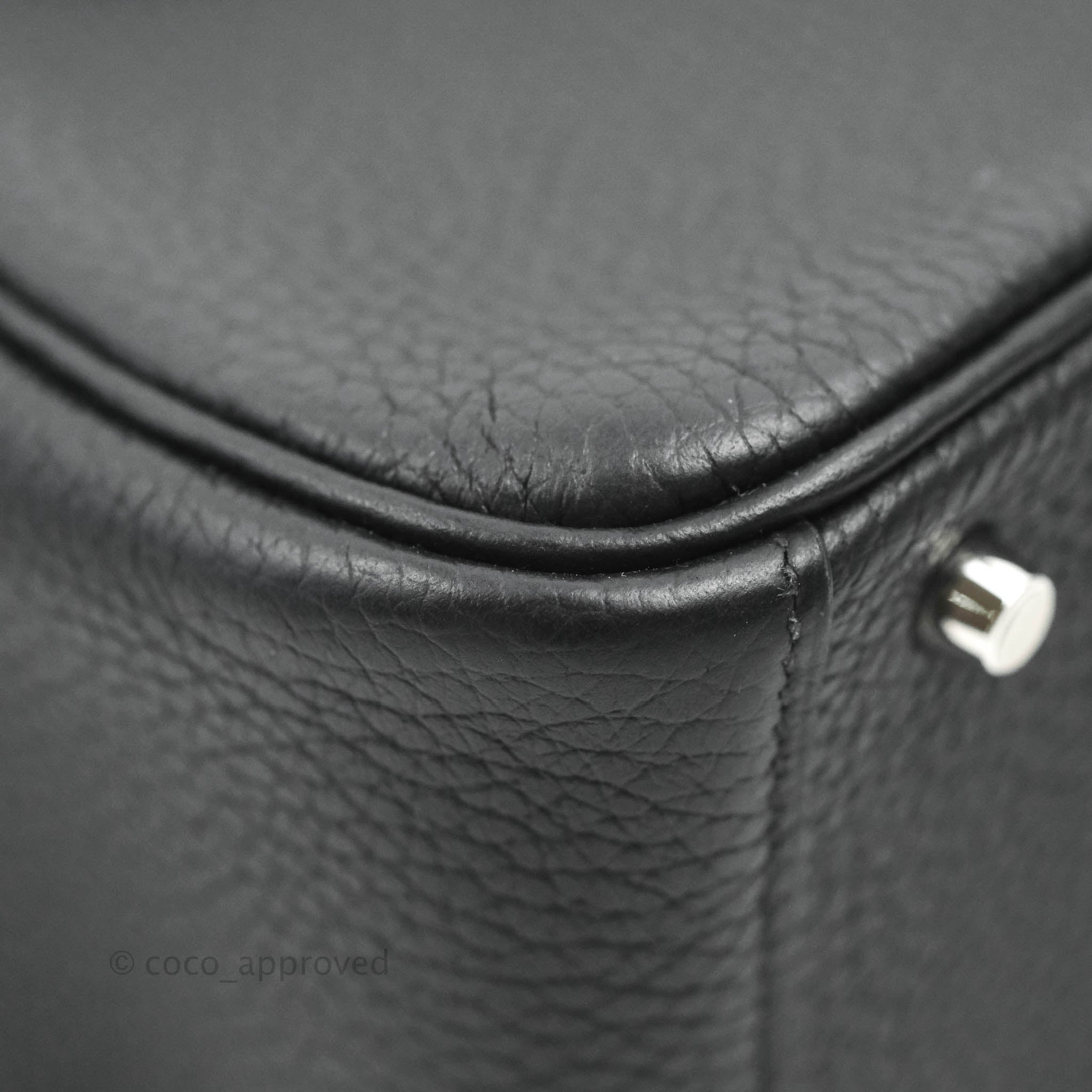 Hermès Black Clémence Mini Lindy 20 GHW at 1stDibs