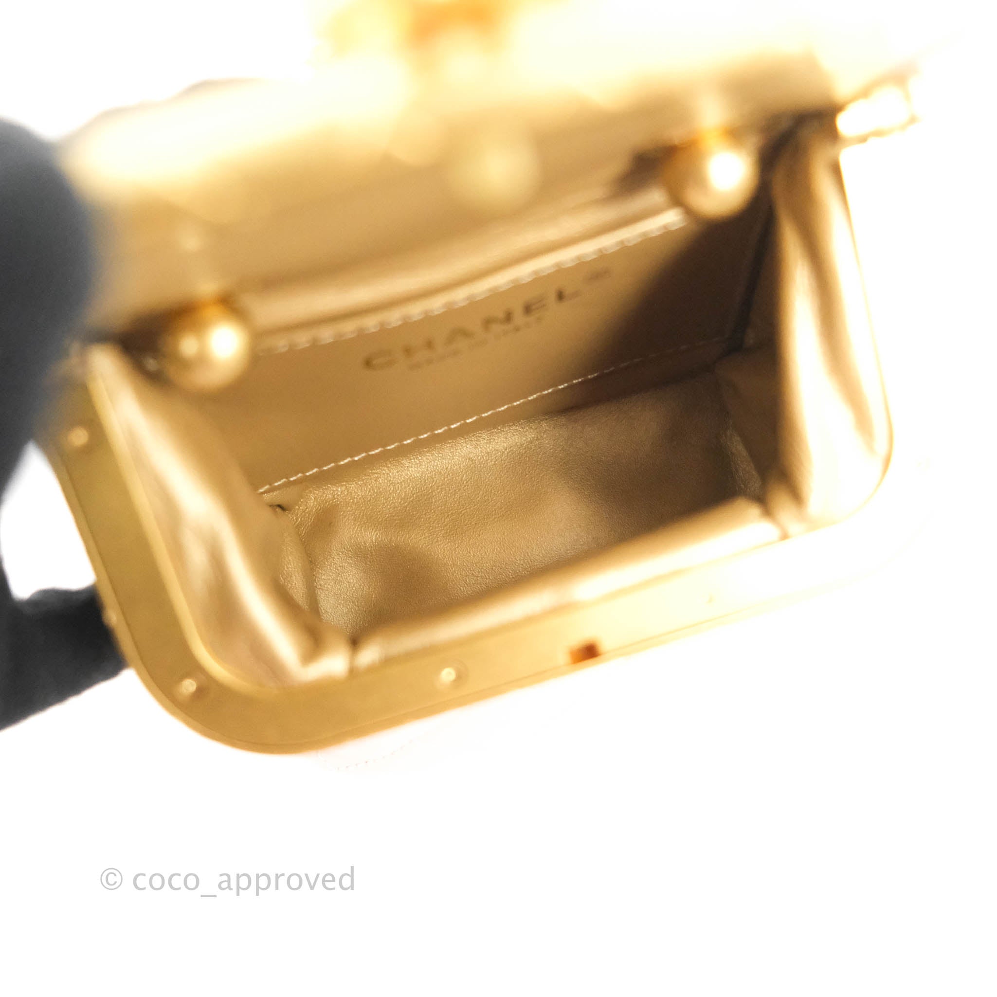 Chanel Rare Black Lambskin Gold Medallion Kiss Lock Evening Clutch Shoulder  Bag