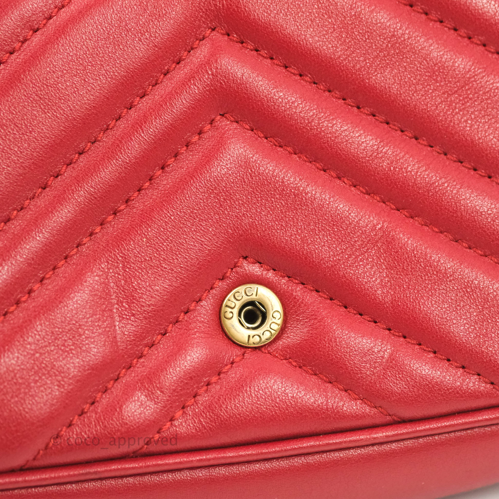 Gucci GG Marmont Matelassé Leather Super Mini Bag Navy White – Coco  Approved Studio