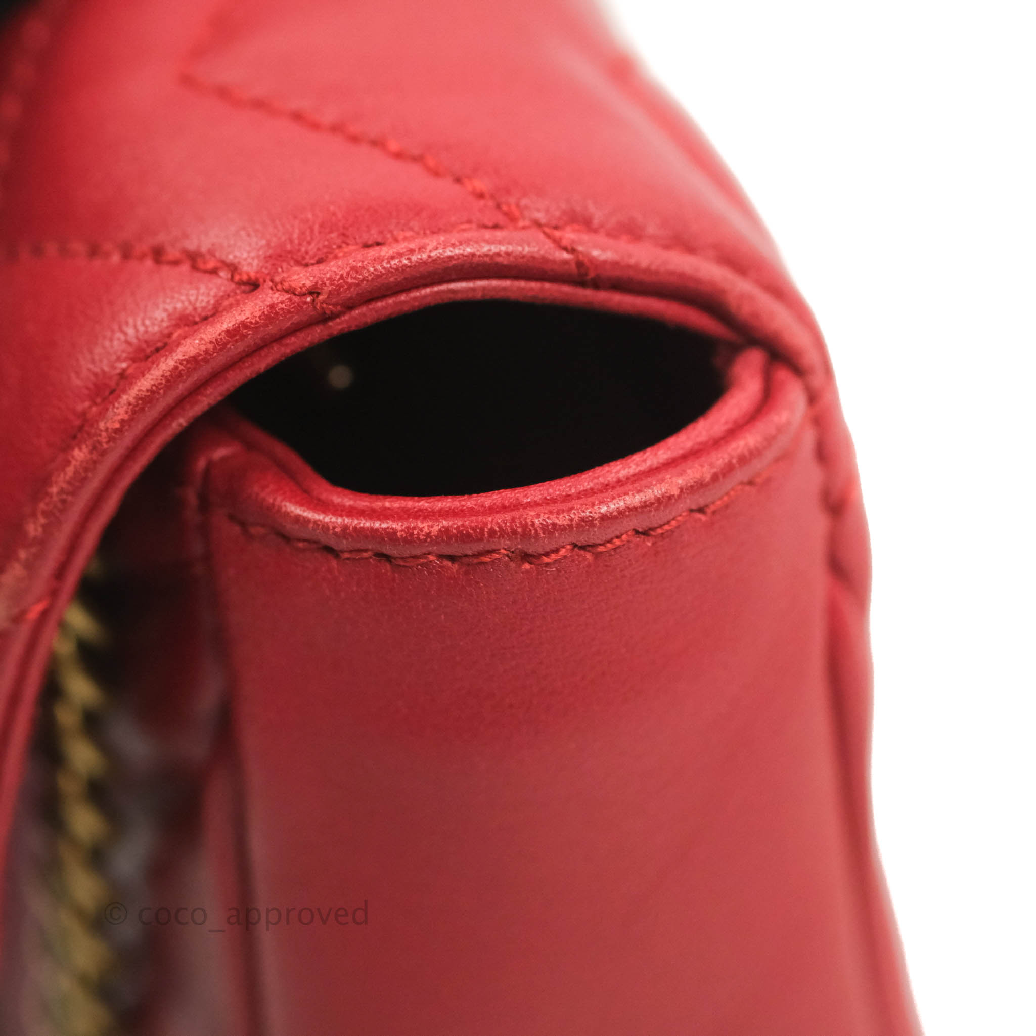 Gucci GG Marmont matelassé mini bag Red Leather ref.213732 - Joli Closet