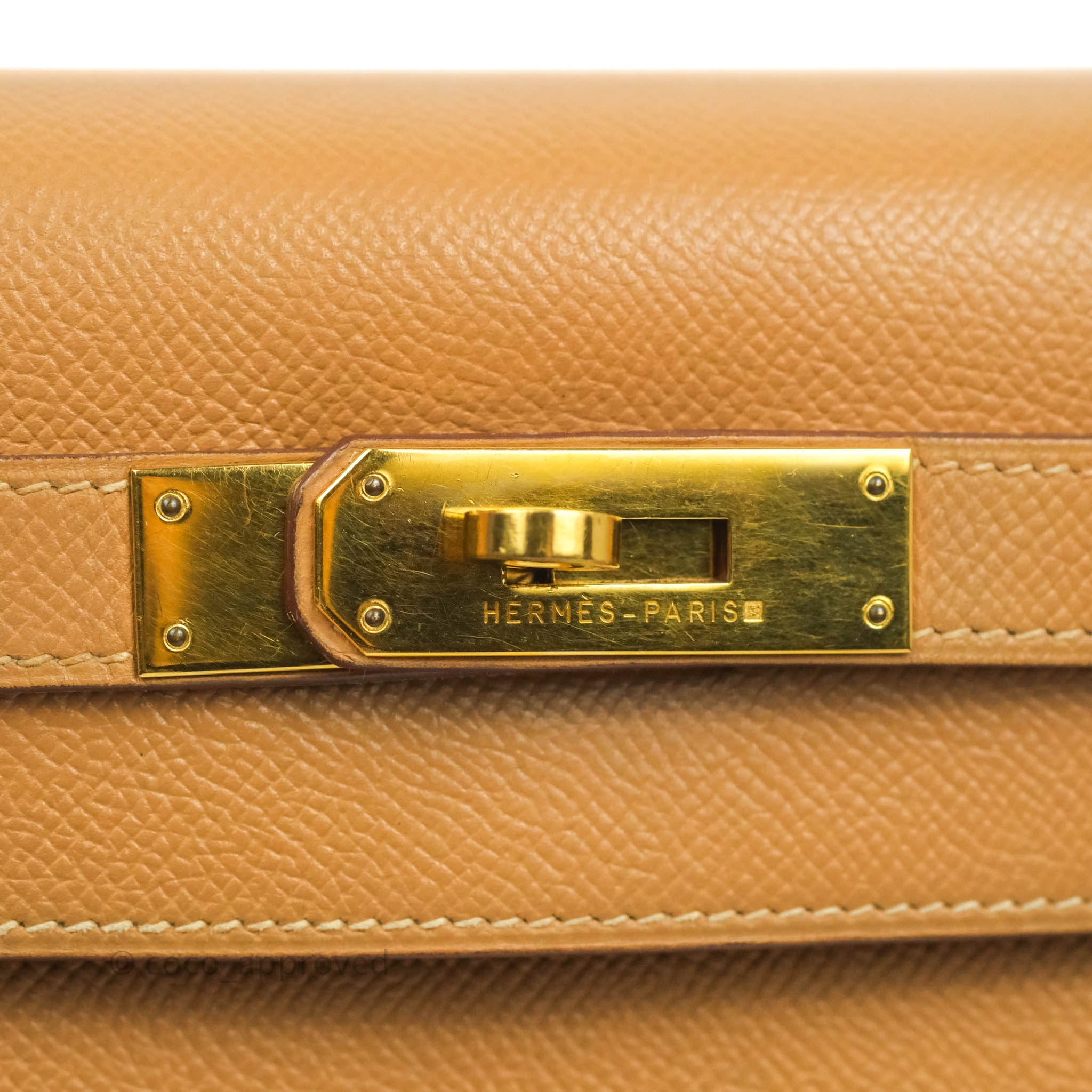 Hermès Vintage Kelly 28 Gold Natural Courchevel Sellier Gold