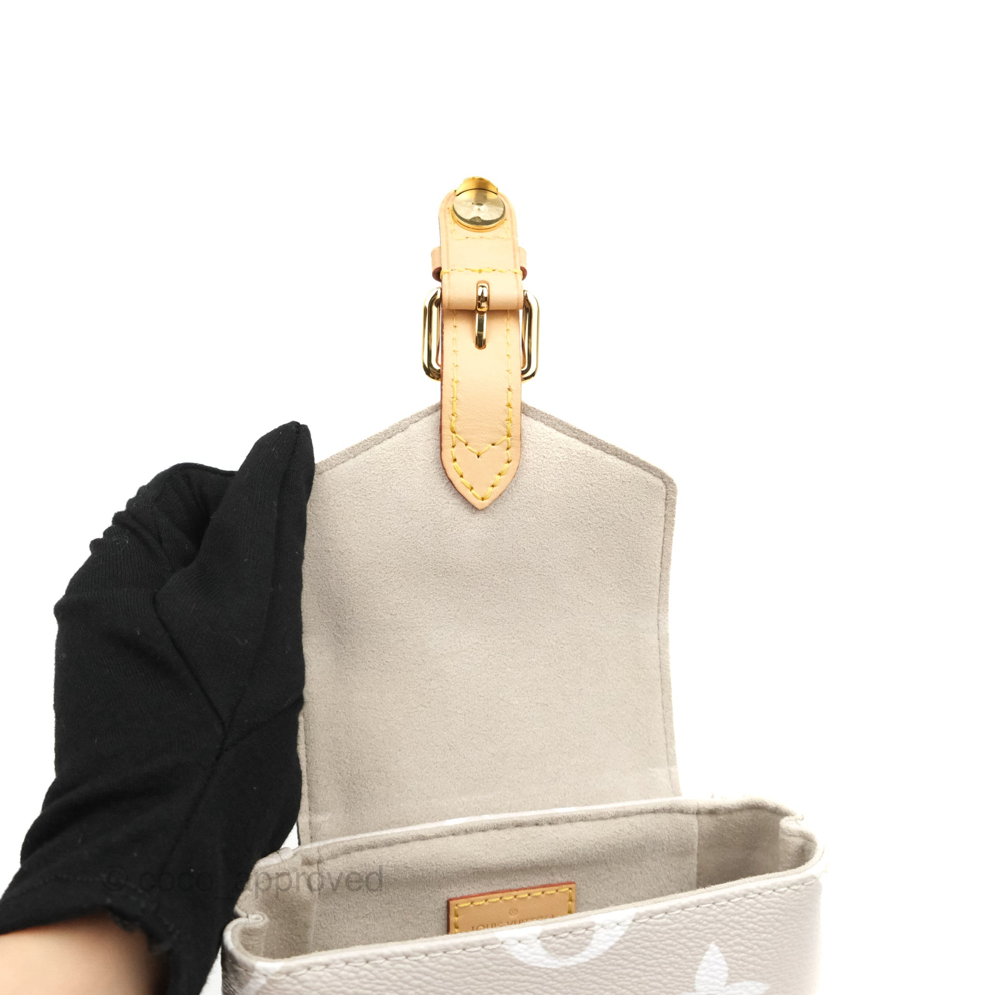 Shop Louis Vuitton MONOGRAM EMPREINTE Tiny backpack (M80738) by EVA-C0L0R
