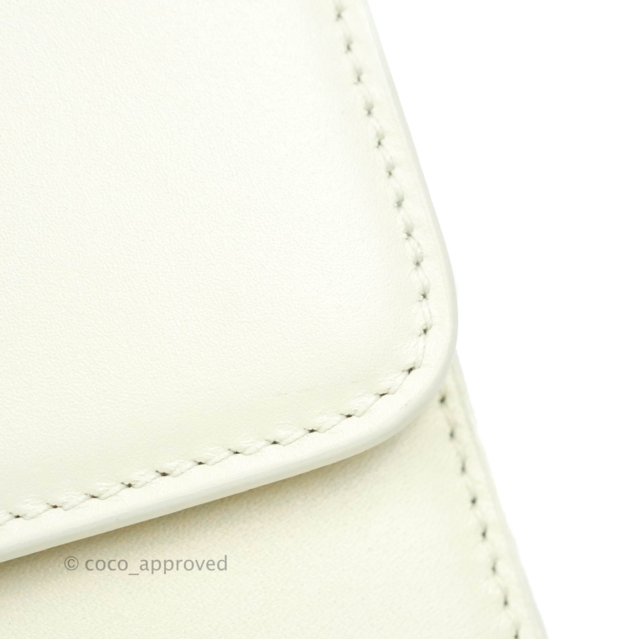 30 montaigne leather handbag Dior White in Leather - 36440933