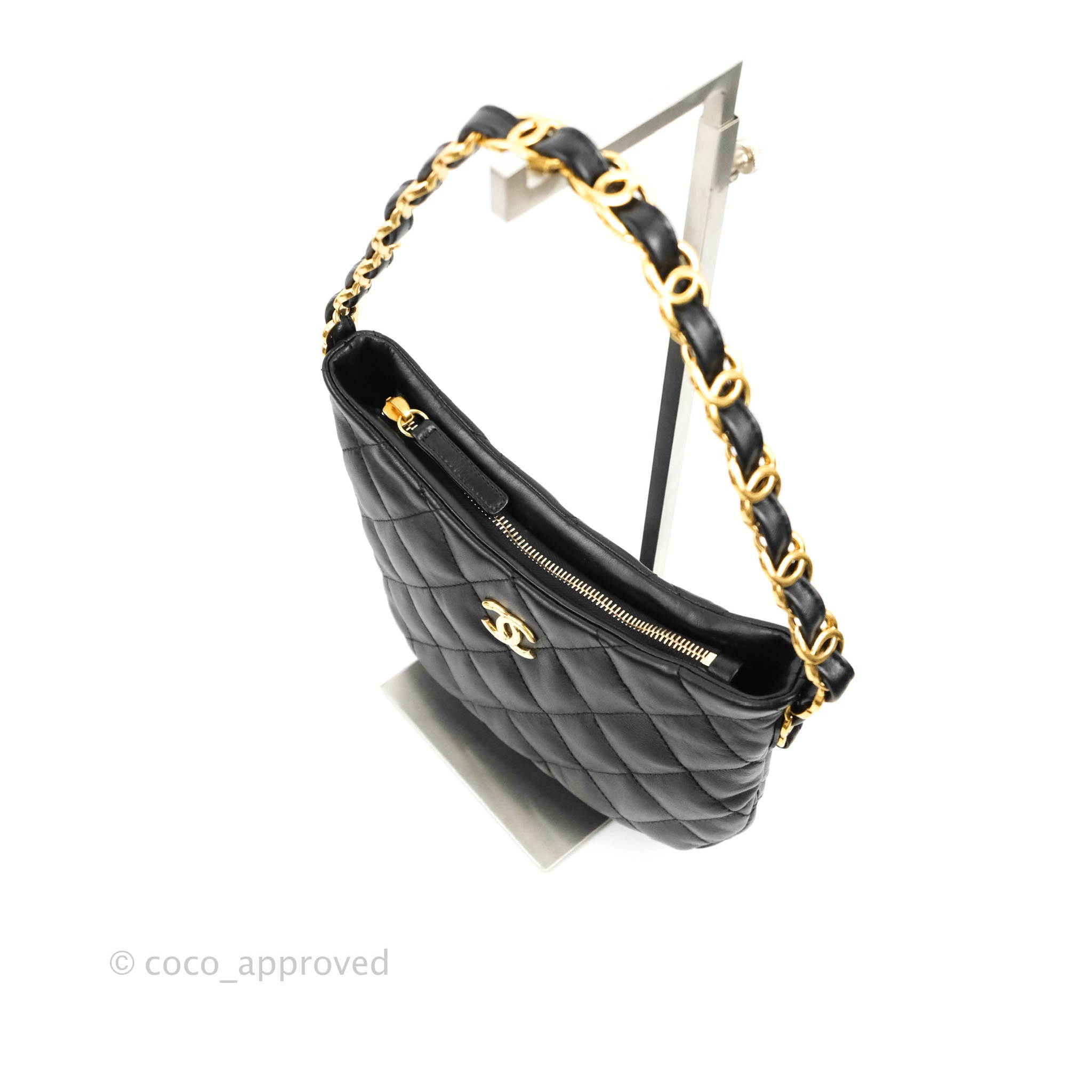 【無料郵送/関税込/正規品】 Chanel Small Hobo Bag Lambskin & Small hobo bag, Shiny lambskin & gold-tone metal, black