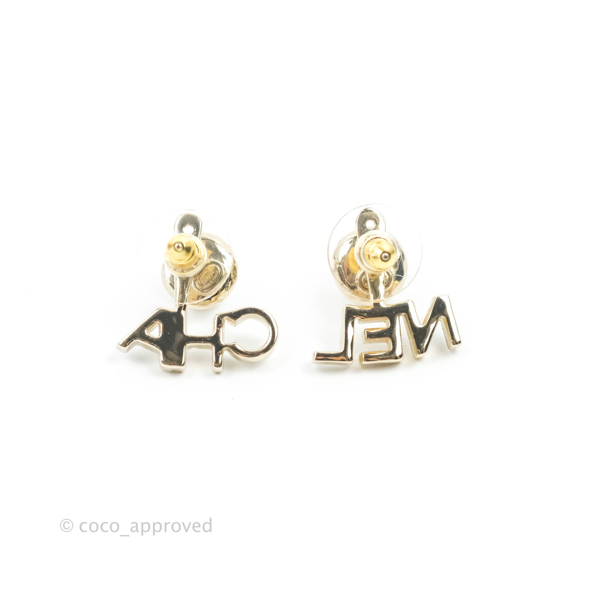 Chanel Pearl Rhinestone CC CHA-NEL Drop Earrings Gold Tone 21A – Coco  Approved Studio