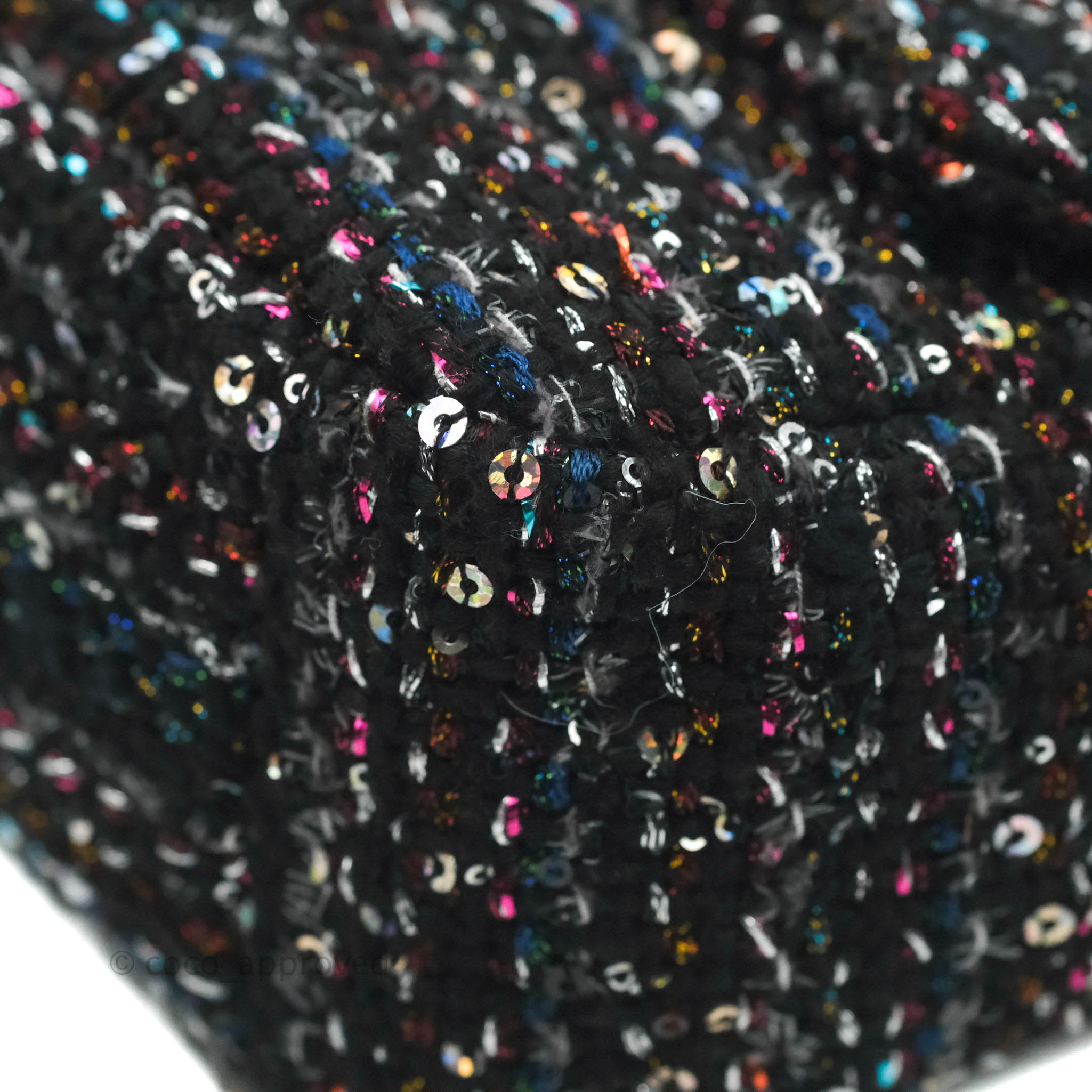 Chanel black 19 flap bag Tweed Cloth ref.954658 - Joli Closet
