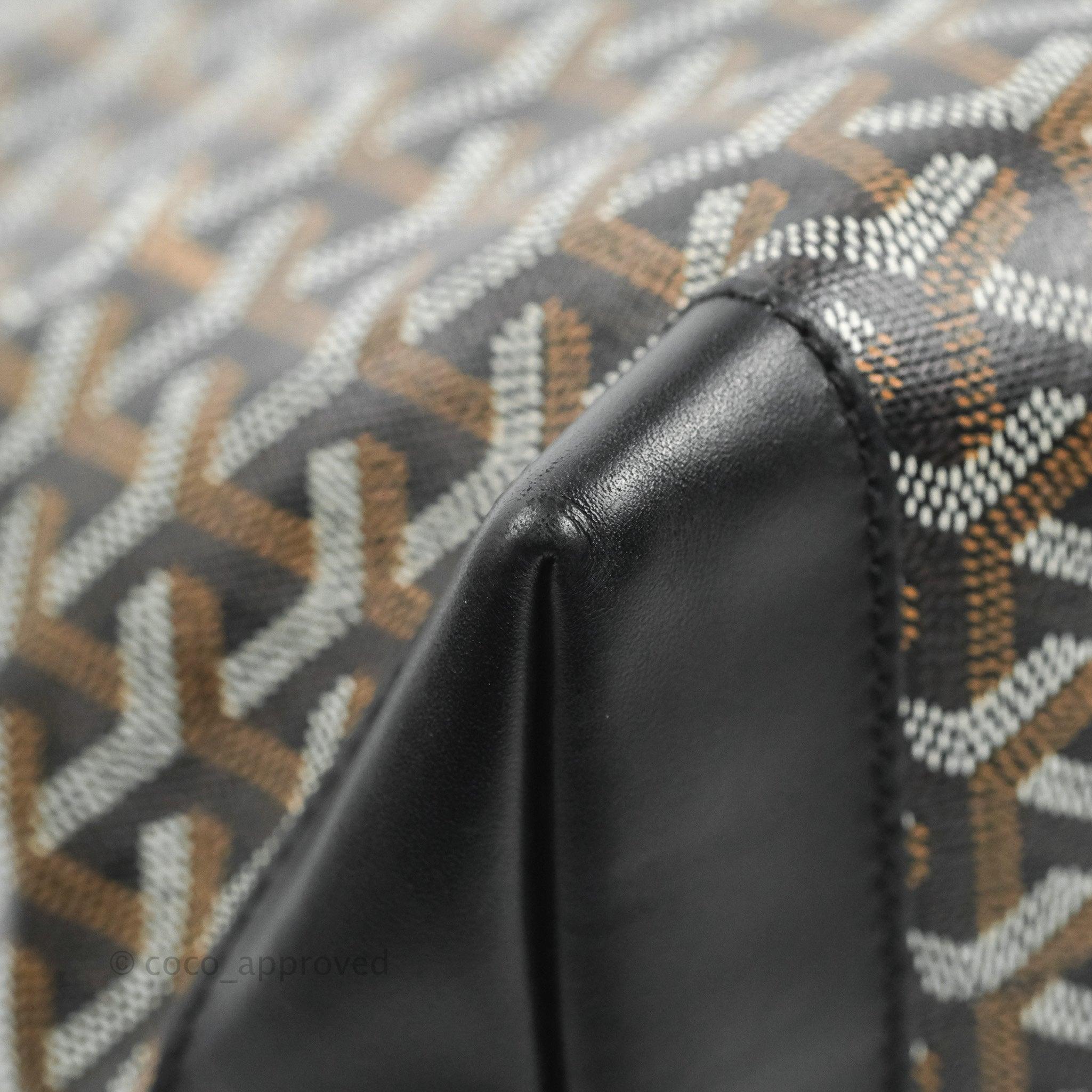 Goyard Goyardine Black Bellechasse PM Bag Palladium Hardware – Madison  Avenue Couture