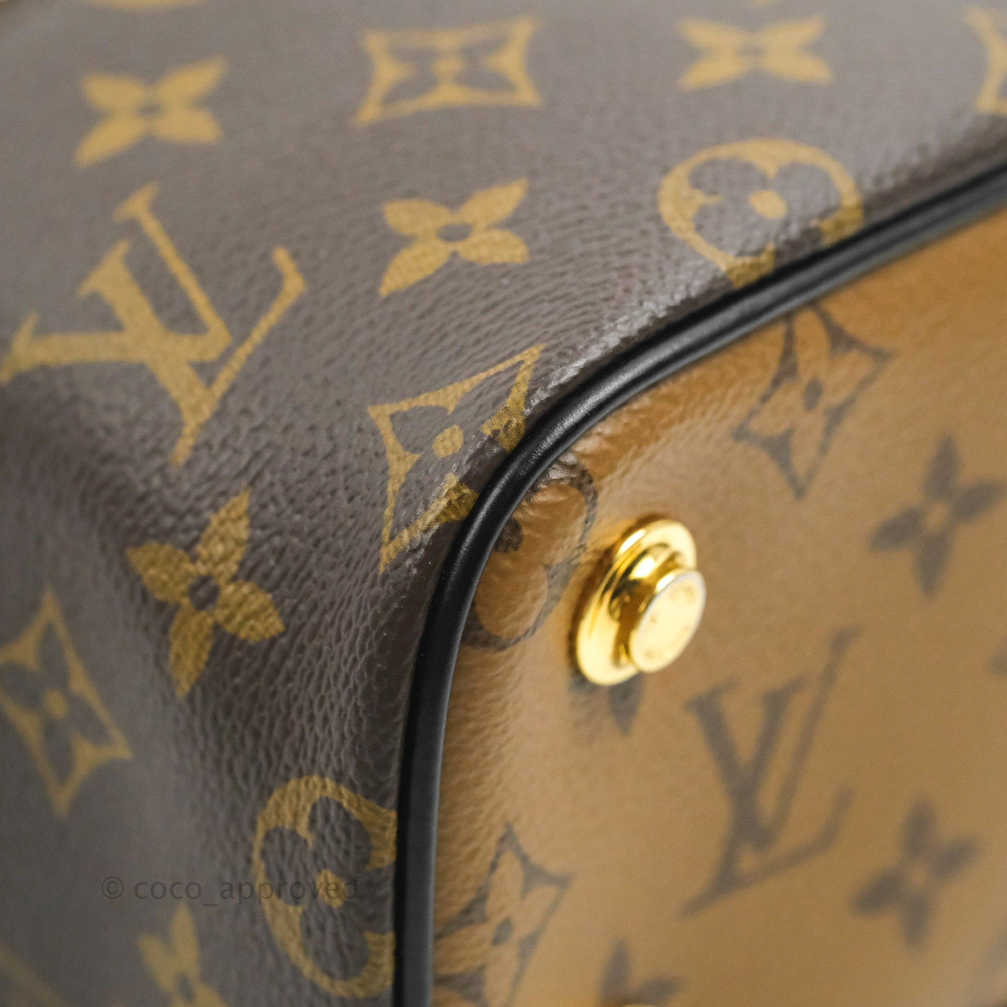 Louis Vuitton Louis Vuitton Bleecker Beige Vernis Leather Cosmetic