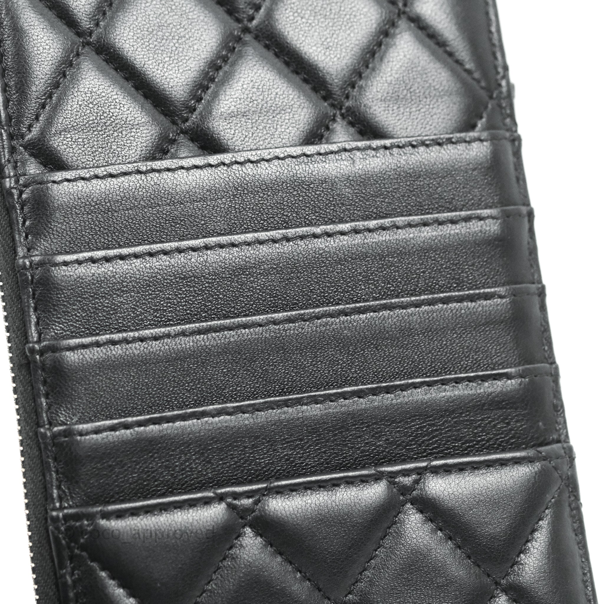 Sold at Auction: Chanel - Card Holder Zip Wallet - Black Lambskin