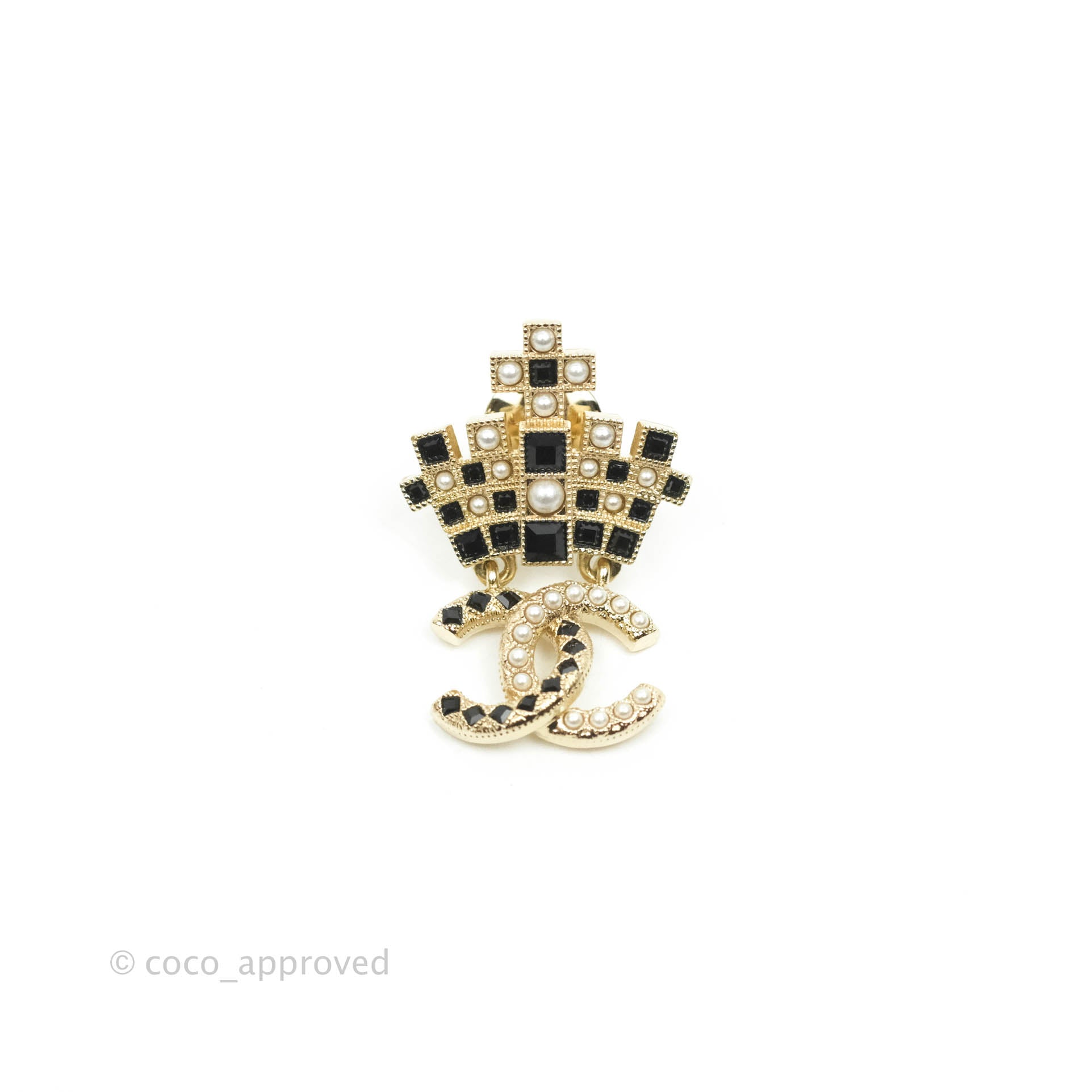 Chanel Pearl Black Resin Drop CC Brooch Gold Tone 21A – Coco Approved Studio