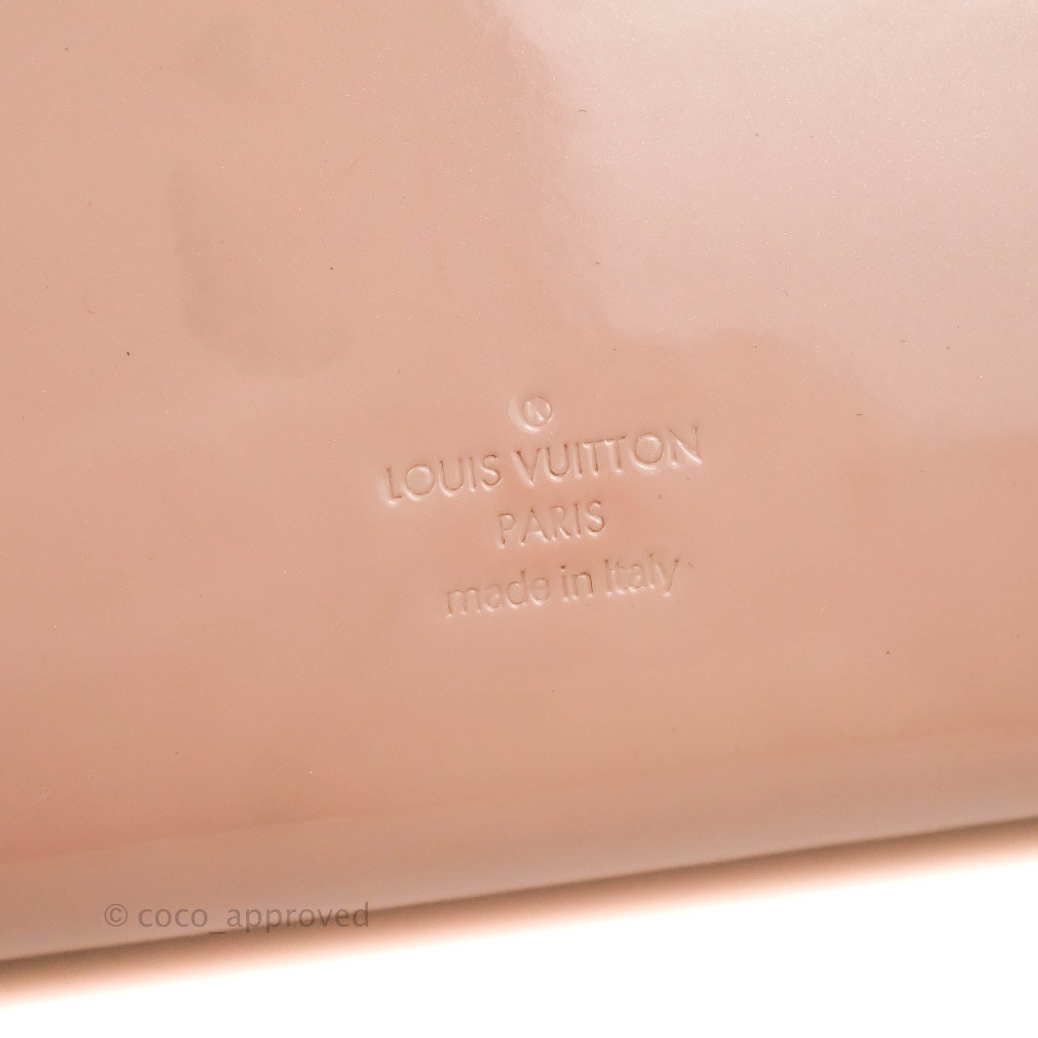 Louis Vuitton Beige Poudre Patent Leather Louise Clutch Louis Vuitton
