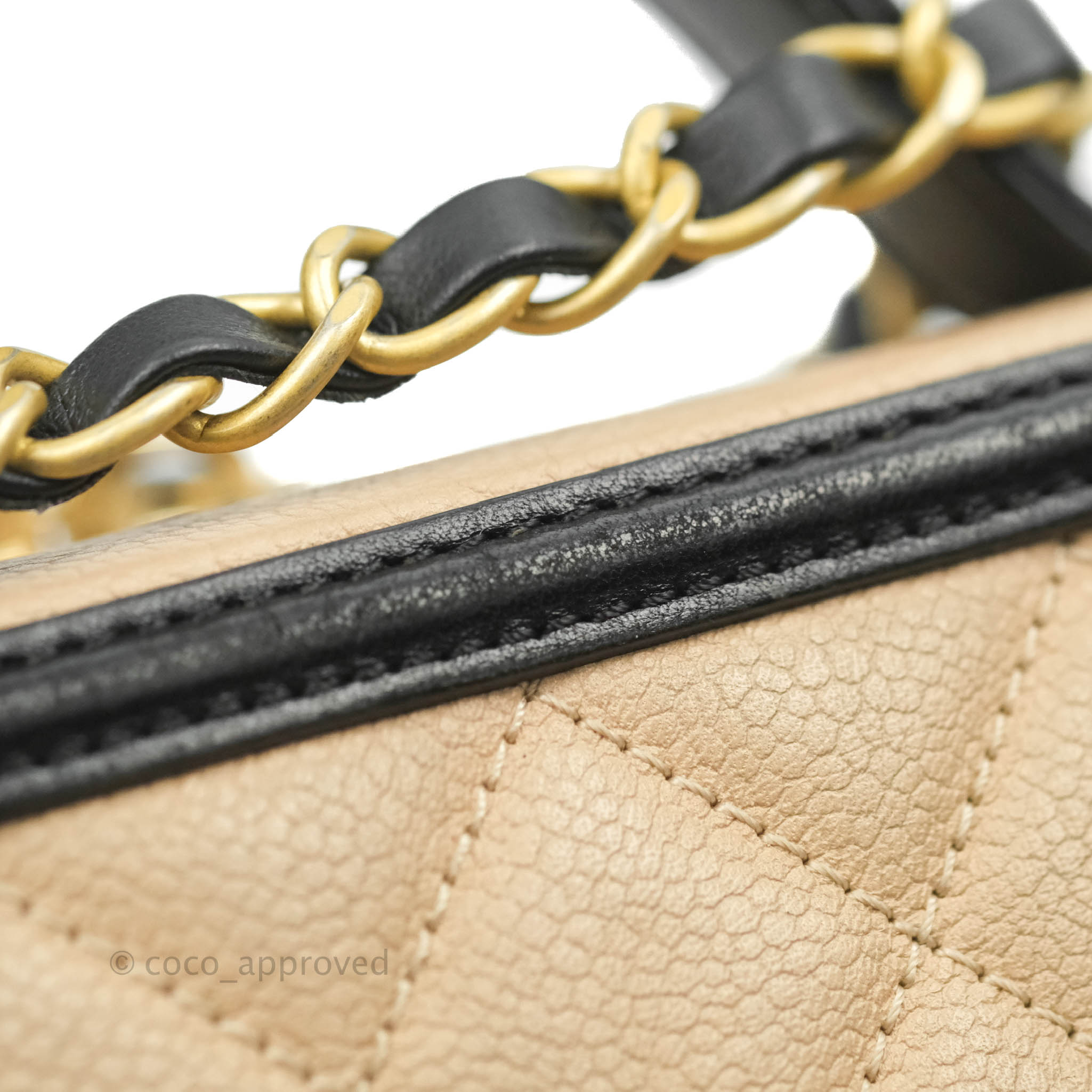 Chanel Quilted Medium CC Filigree Vanity Case Beige Caviar Gold Hardwa –  Coco Approved Studio