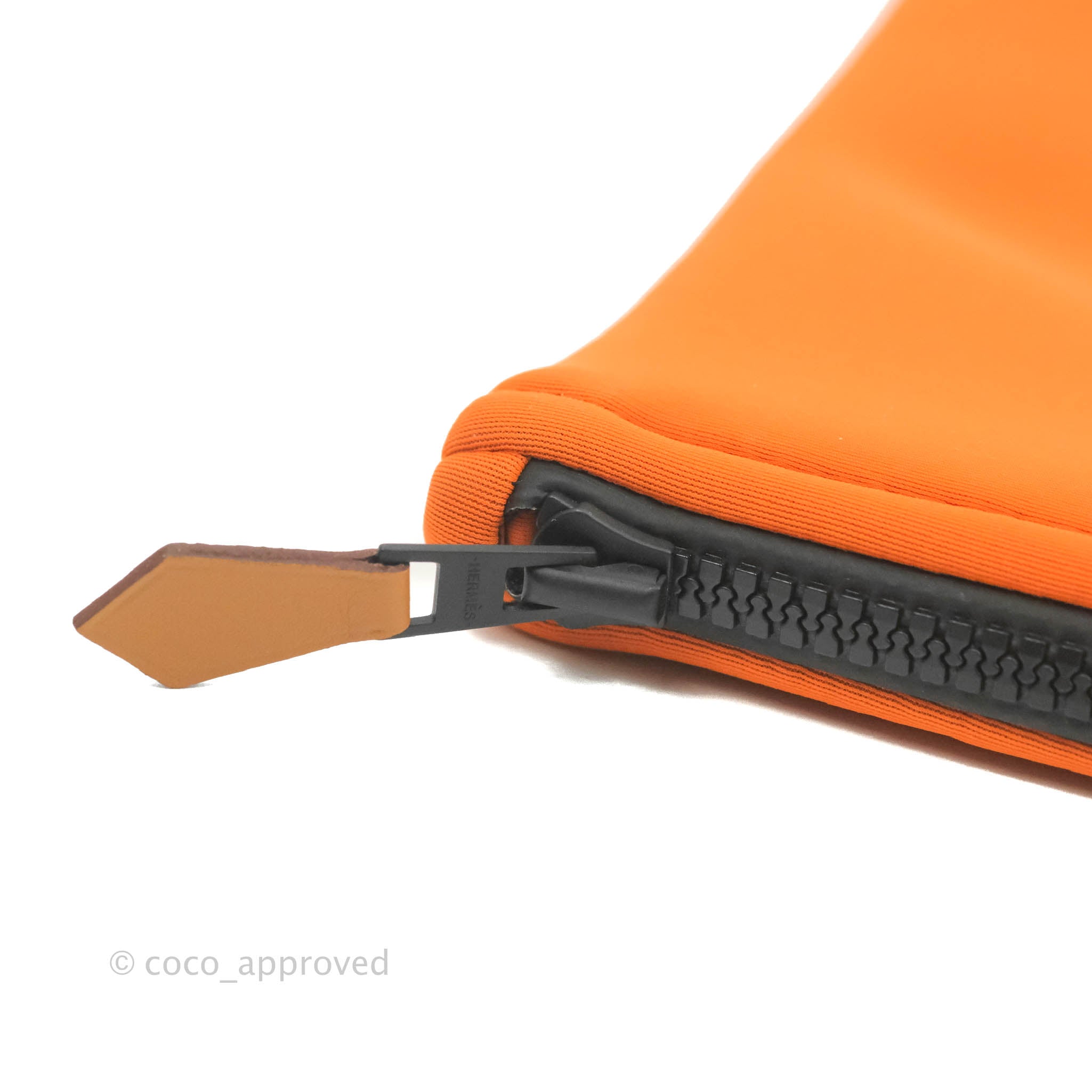 Hermes Bain Neobain Pouch / Case Orange Small New – Mightychic