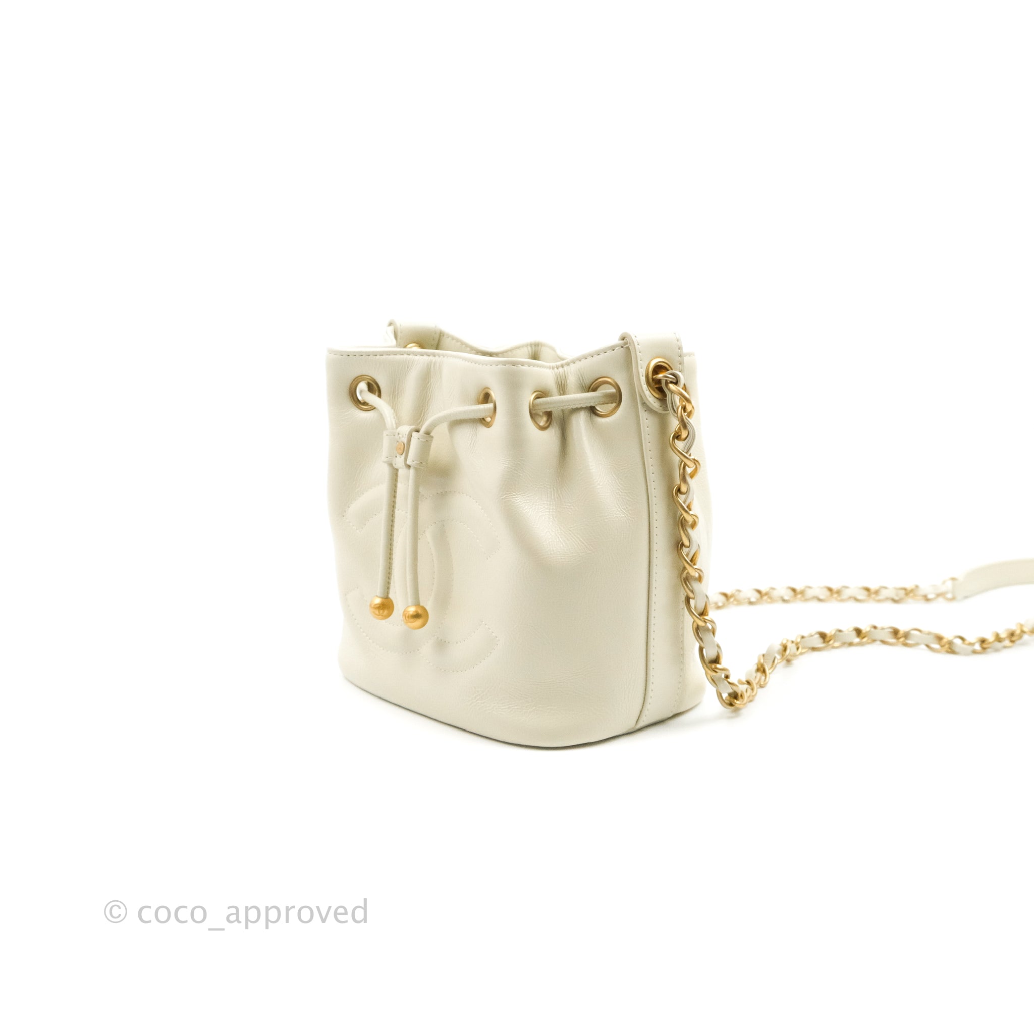 Chanel CC Small Drawstring Bucket Bag White Calfskin Aged Gold Hardwar –  Coco Approved Studio