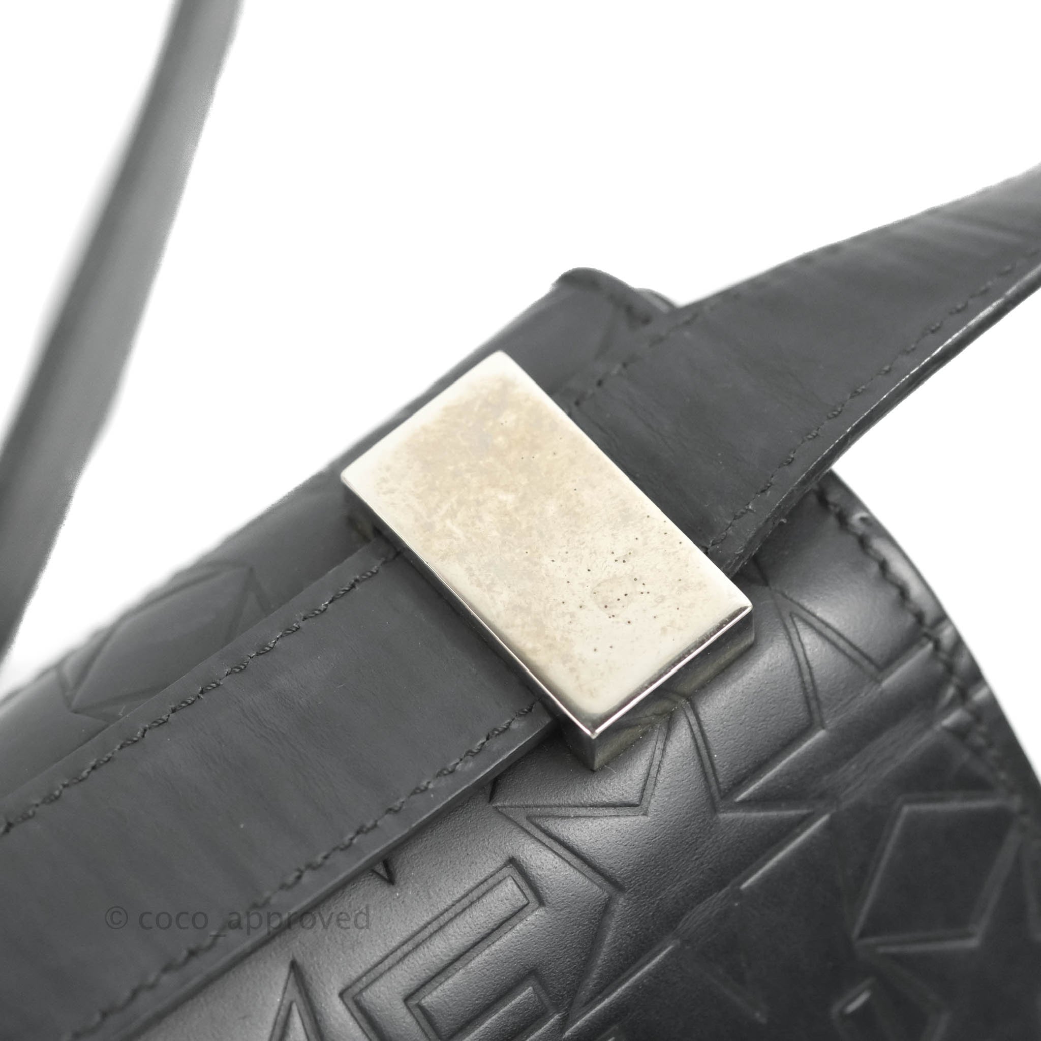 Mini Antigona bag in grained leather in - black | Givenchy US