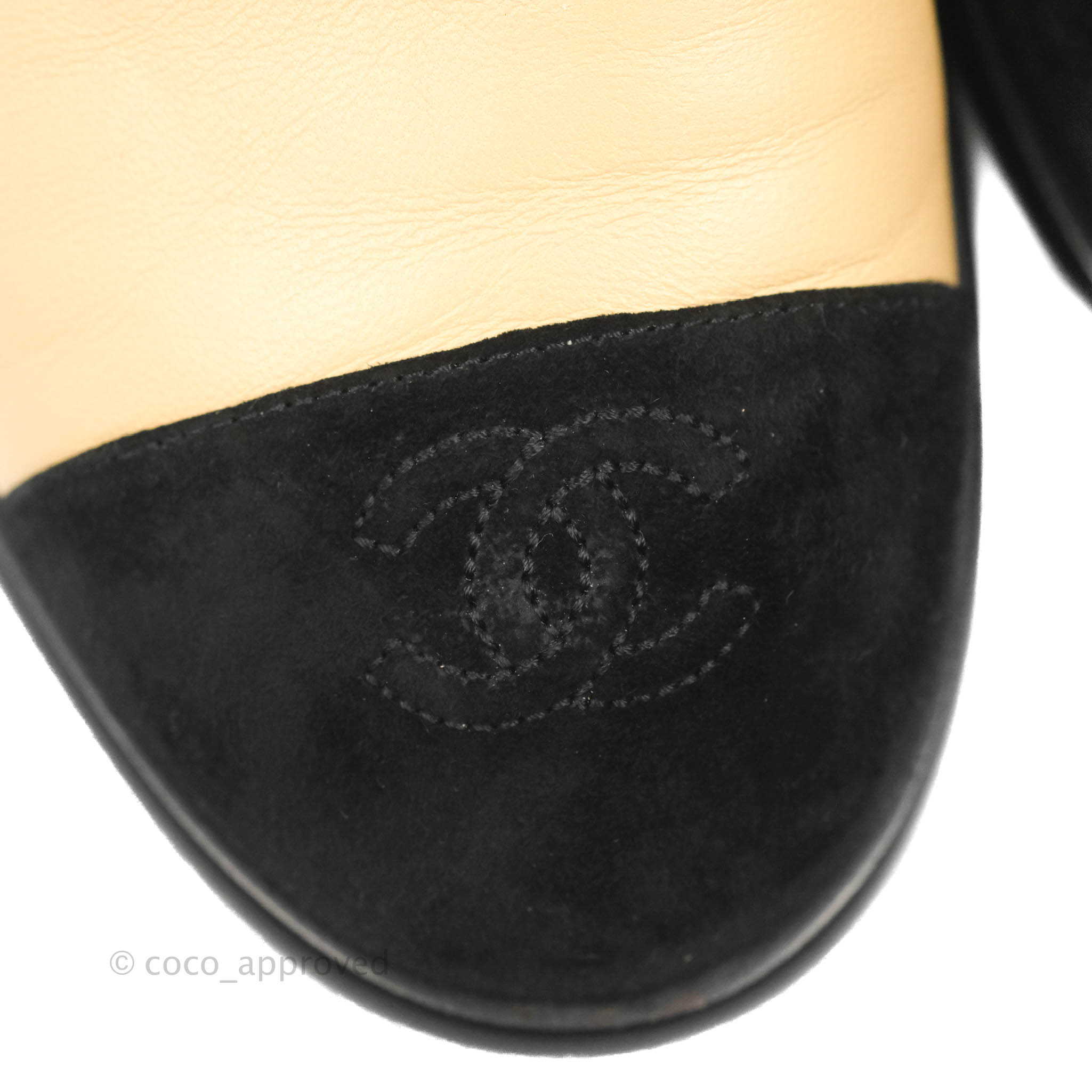 Ballerina shoes by Chanel. - Bukowskis