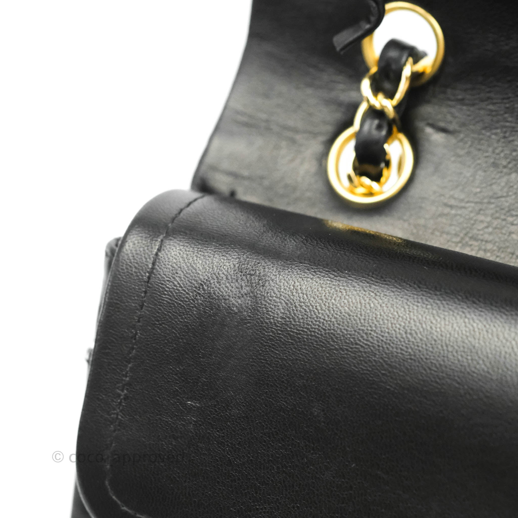 Classic pouch - Lambskin & gold-tone metal, black — Fashion | CHANEL