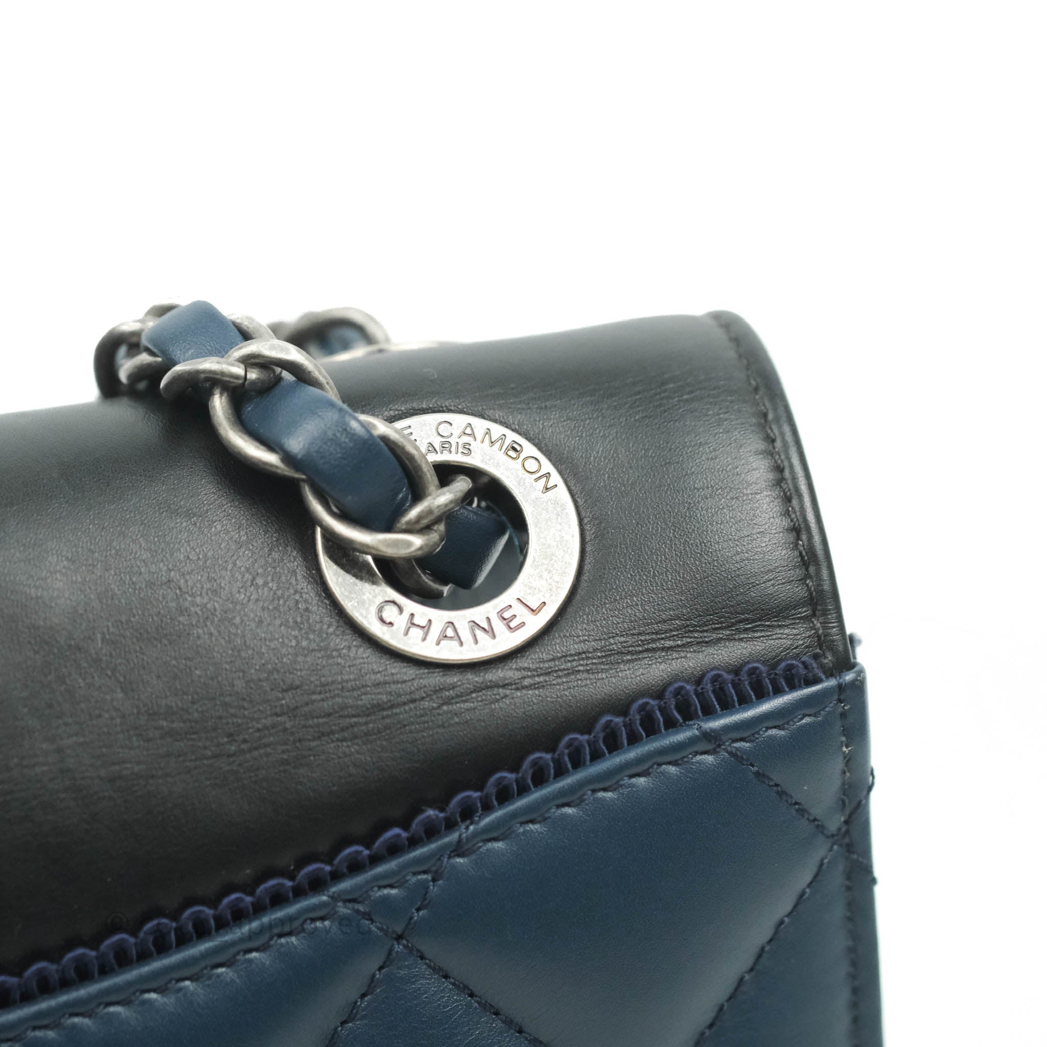 chanel classic handbag small