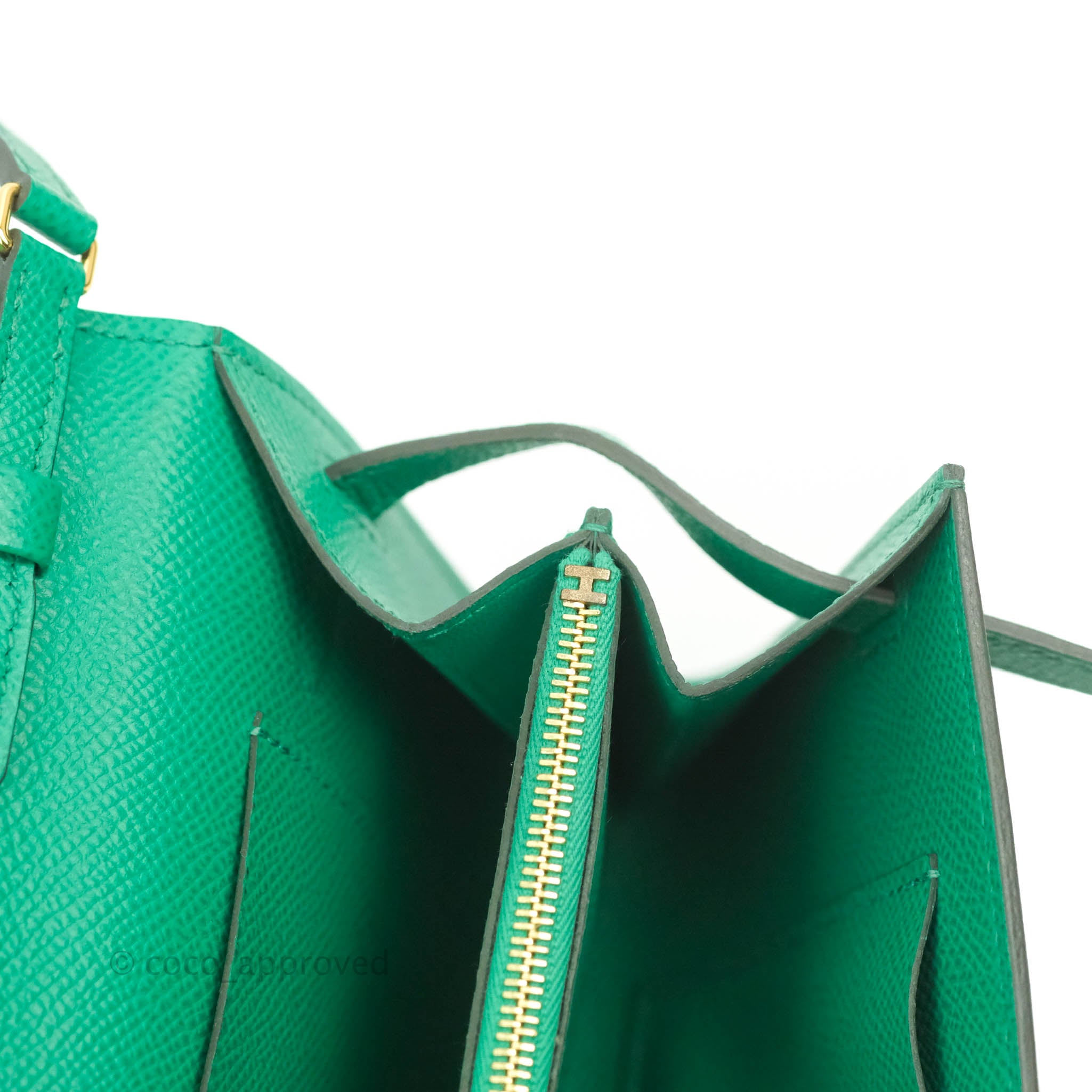 Hermès Kelly To Go Wallet Veau Epsom 06 Vert Jade Gold Hardware – Coco  Approved Studio