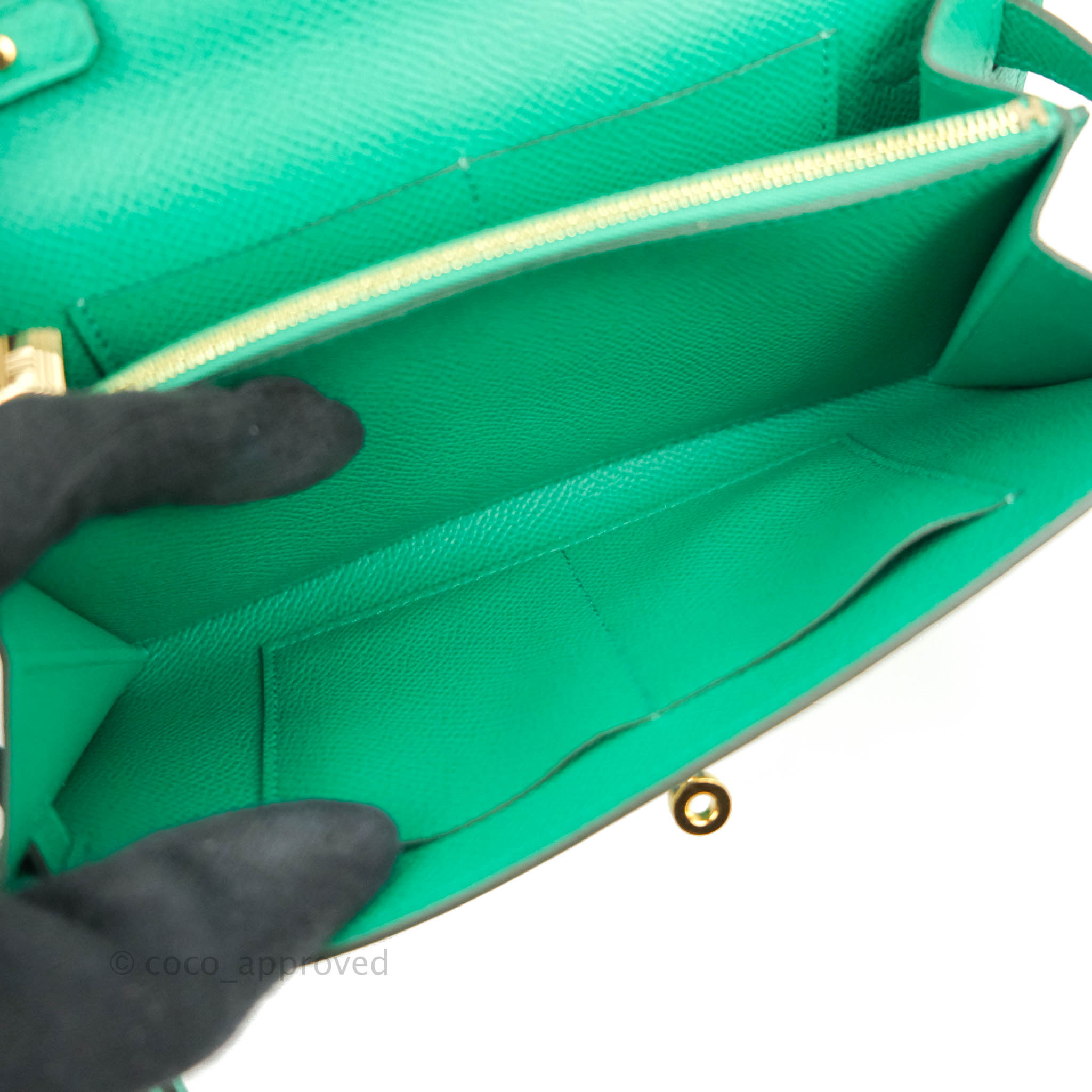 Hermès Kelly To Go Touch Wallet In Vert Jade Epsom And Shiny Alligator With  Gold Hardware in Green
