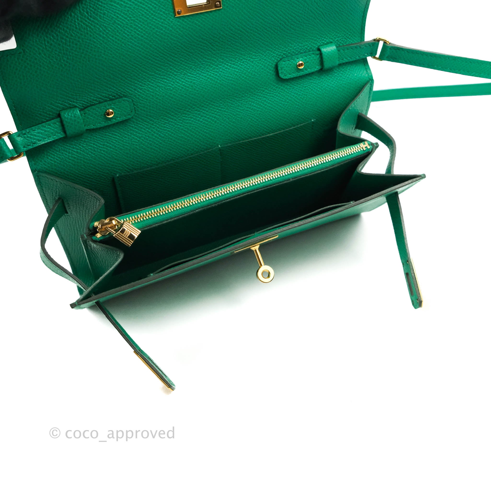 Hermès Kelly To Go Touch Wallet In Vert Jade Epsom And Shiny Alligator With  Gold Hardware in Green