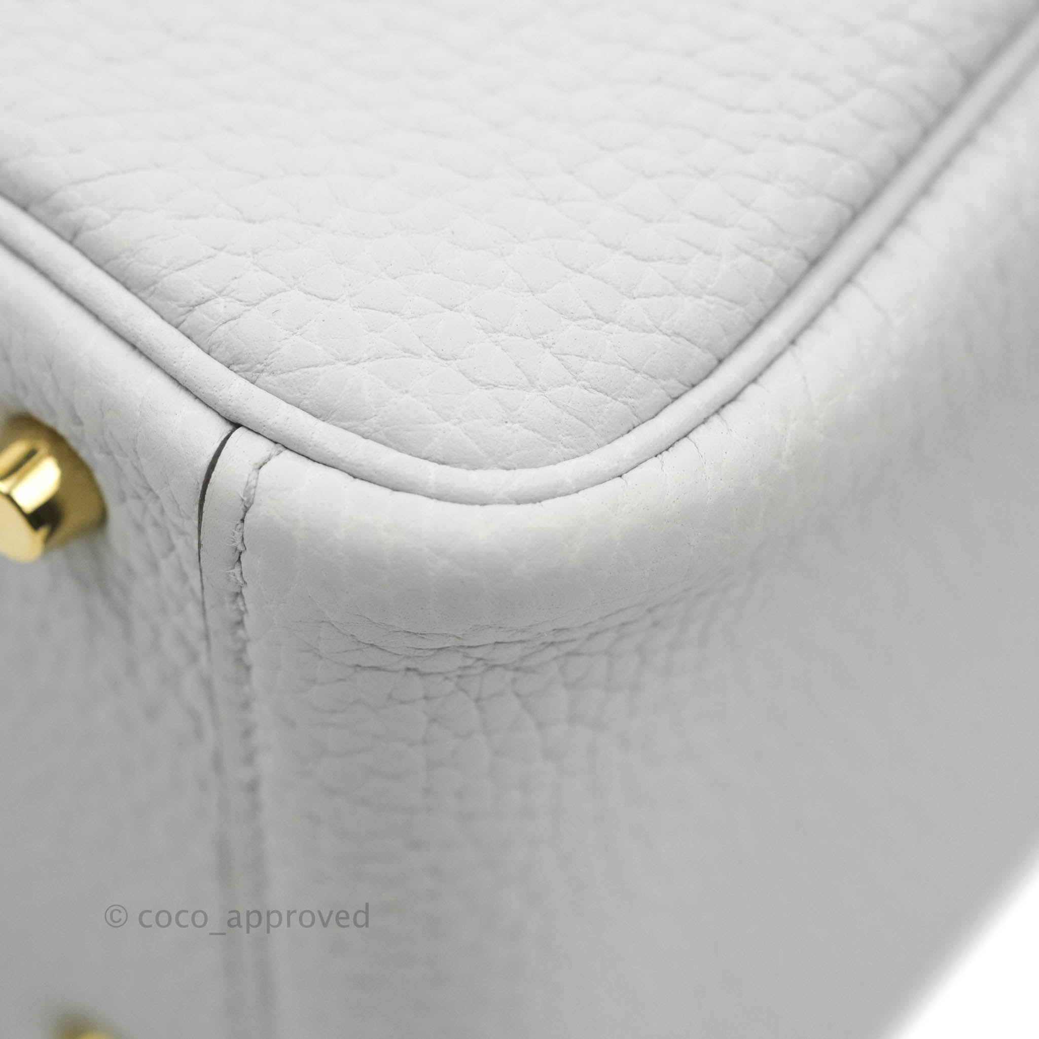 Hermès Mini Lindy 20 Gold Clemence Gold Hardware – Coco Approved Studio