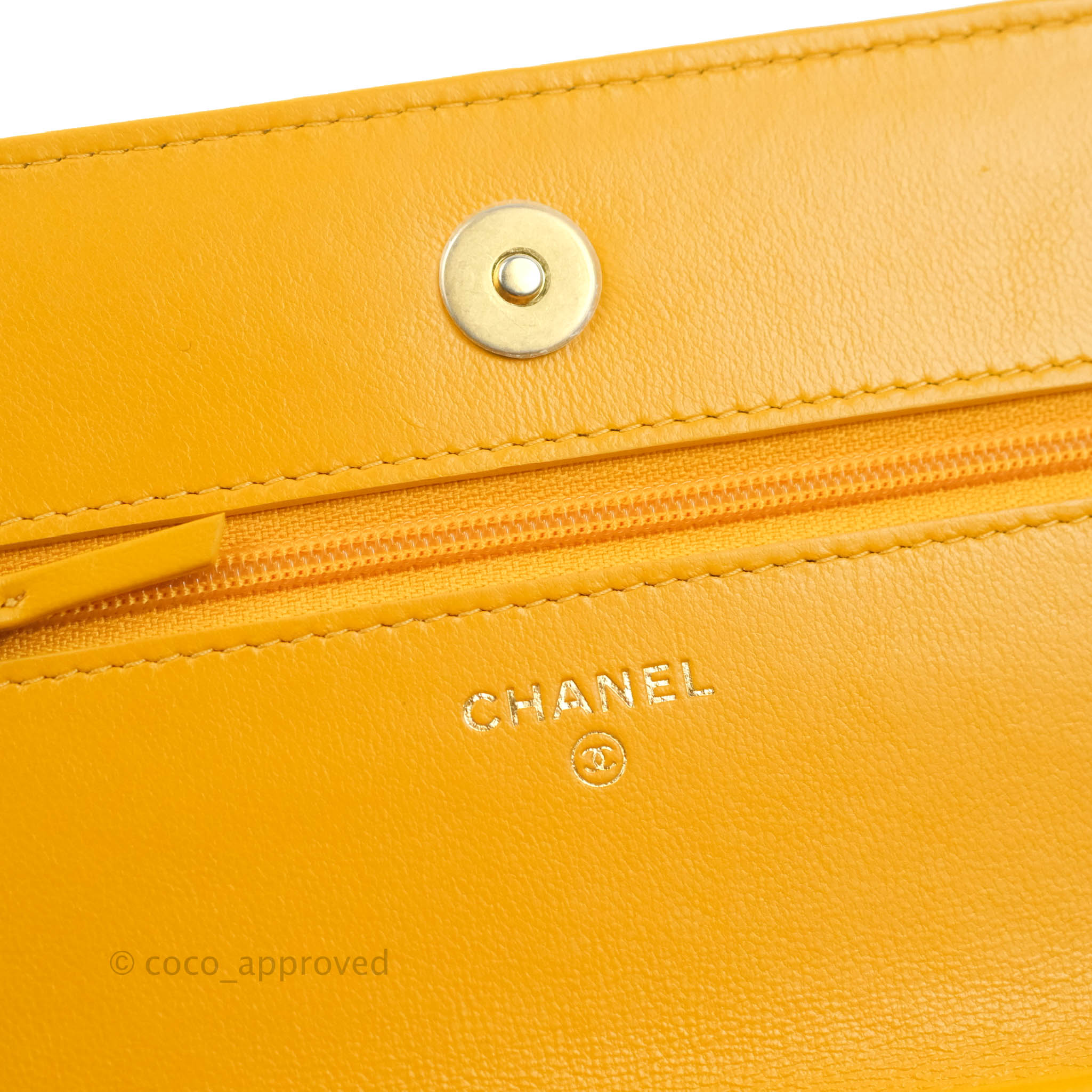 Chanel Quilted caviar timeless wallet on chain Yellow Leather ref.538461 -  Joli Closet