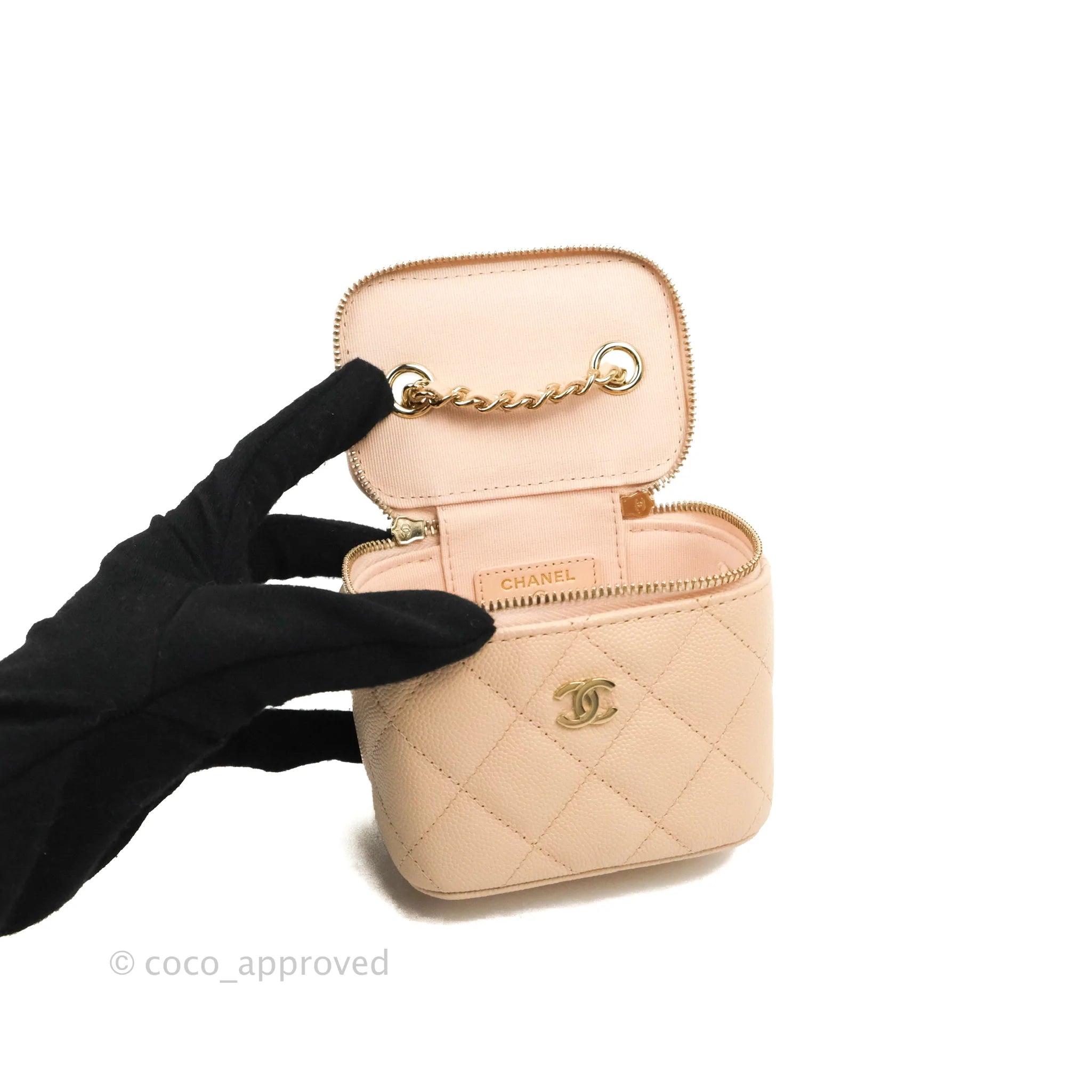 Chanel Mini Vanity With Chain Rose Clair Pink Caviar Gold Hardware – Coco  Approved Studio