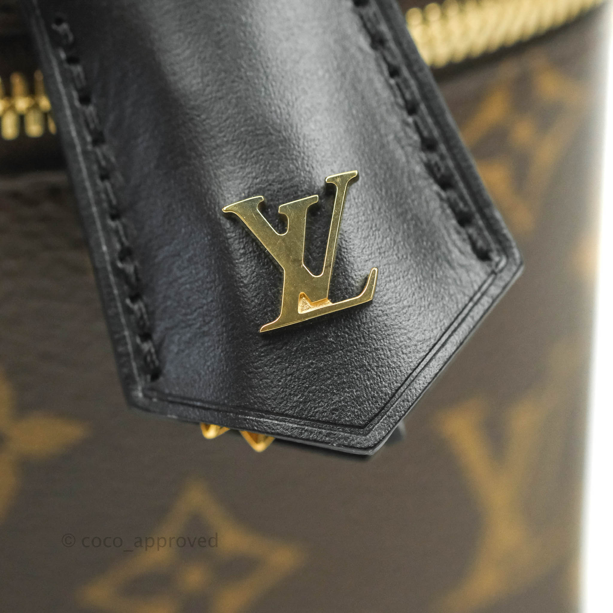 Louis Vuitton Bags Under 2500