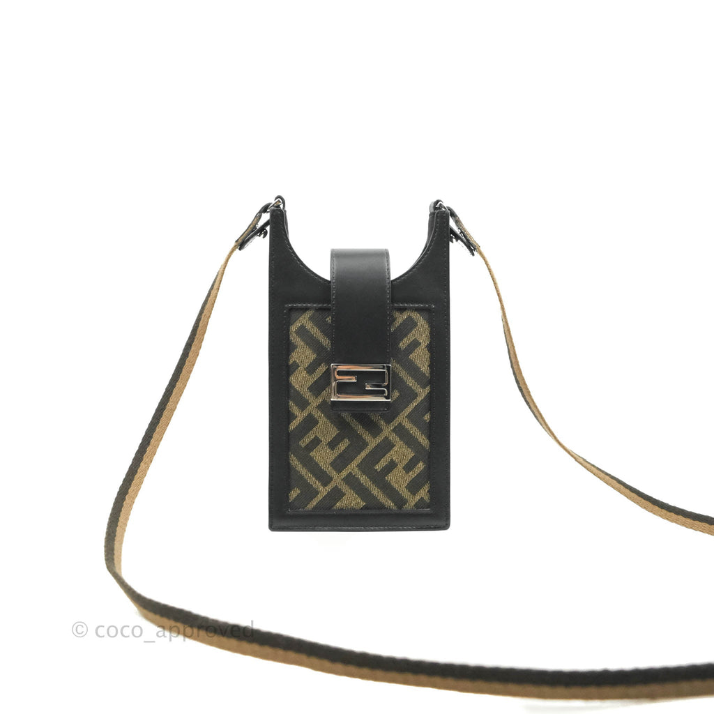 Fendi Men's Baguette FF Brown Fabric Phone Bag