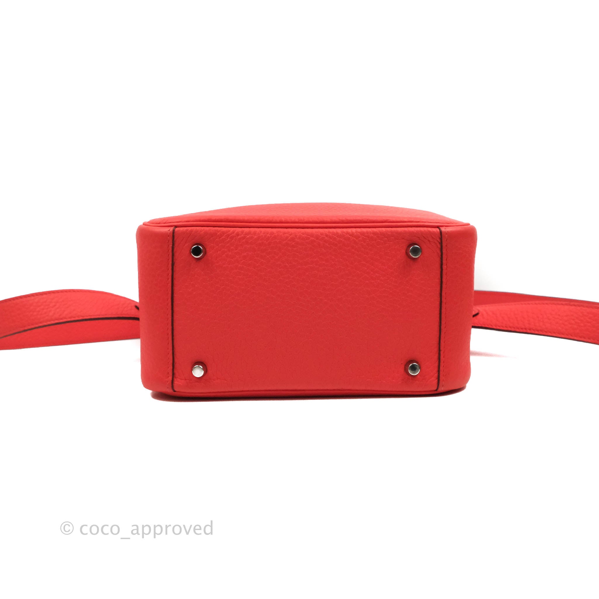 Hermès Rouge Tomate Clemence Mini Lindy 20 Gold Hardware, 2021 Available  For Immediate Sale At Sotheby's