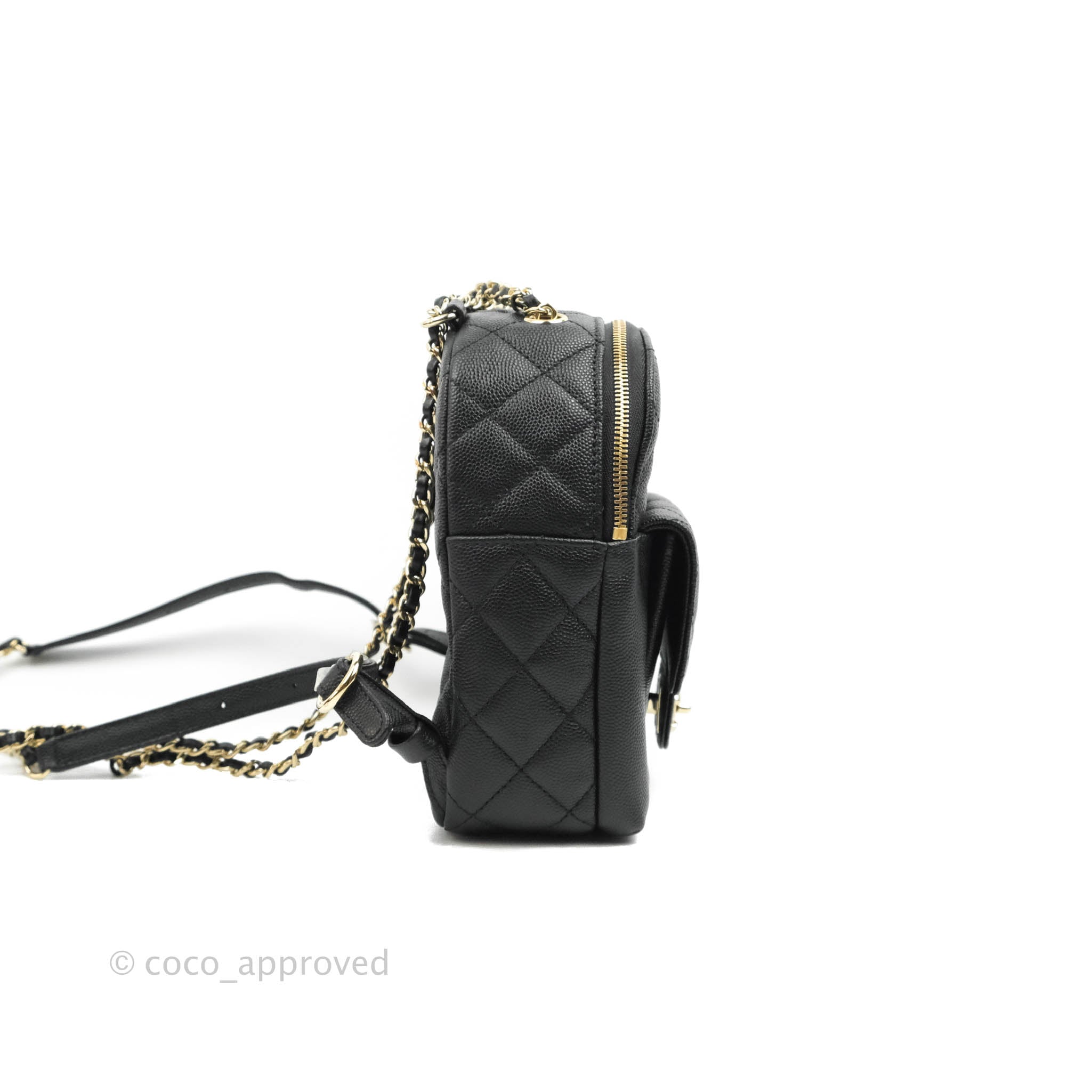 Sold at Auction: Chanel 2018 Beauty Lock Crossbody Flap Bag CC