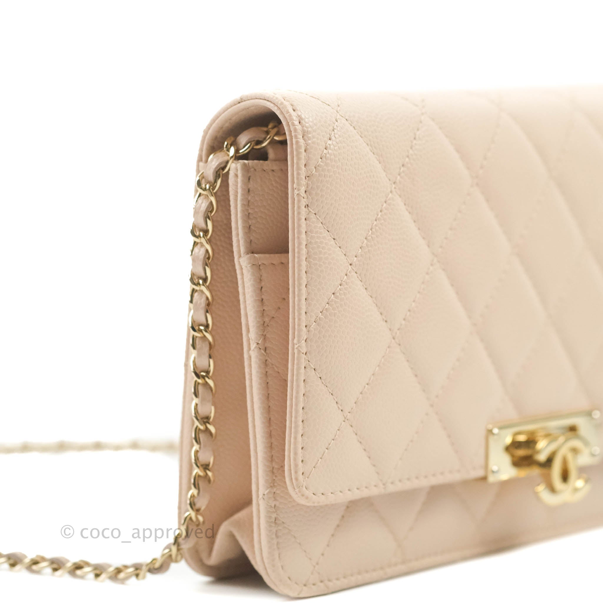 ✨ Chanel WOC Wallet on Chain - iridescent beige - LGHW Gold in