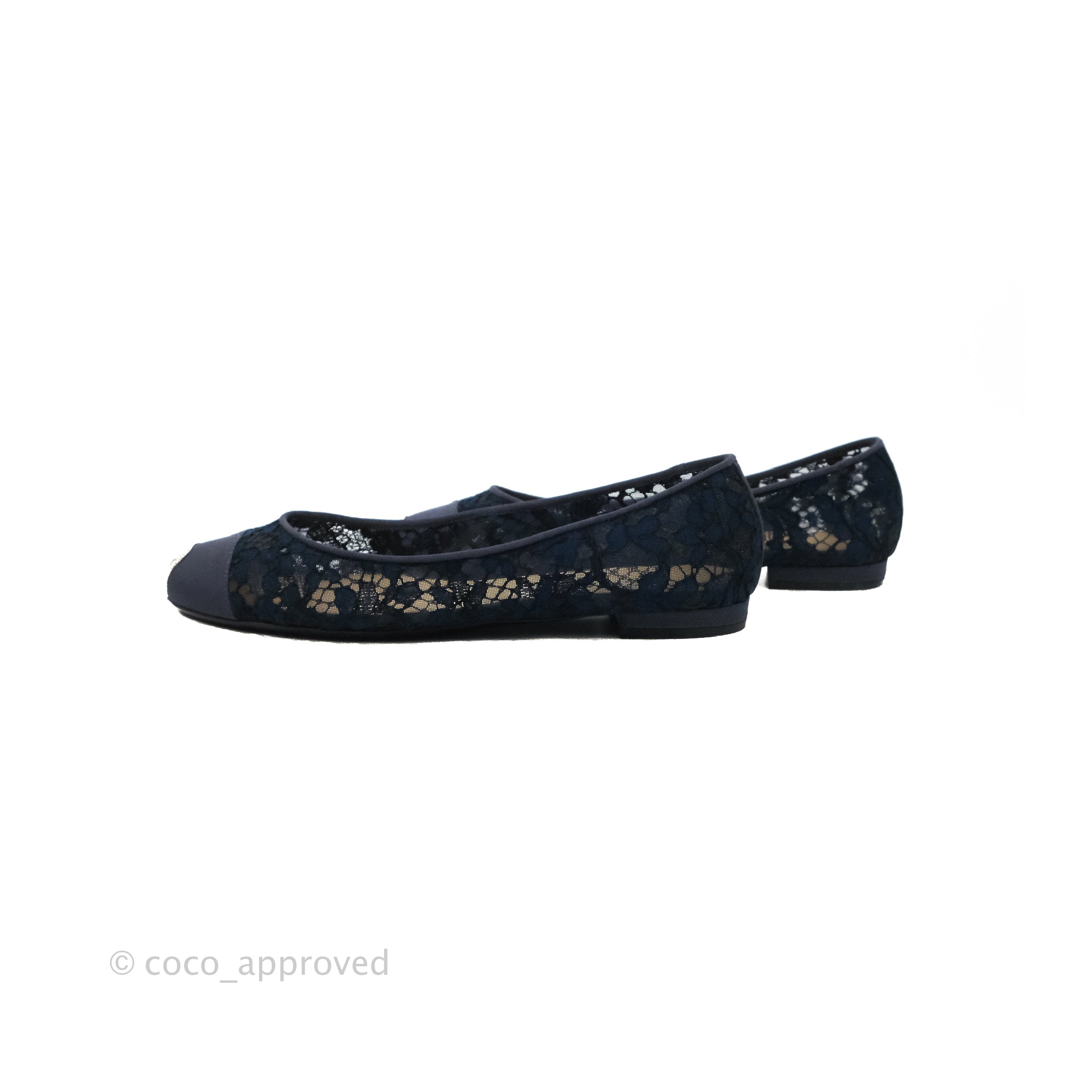 Chanel Lace Ballerina Flats Navy Size 38 – Coco Approved Studio