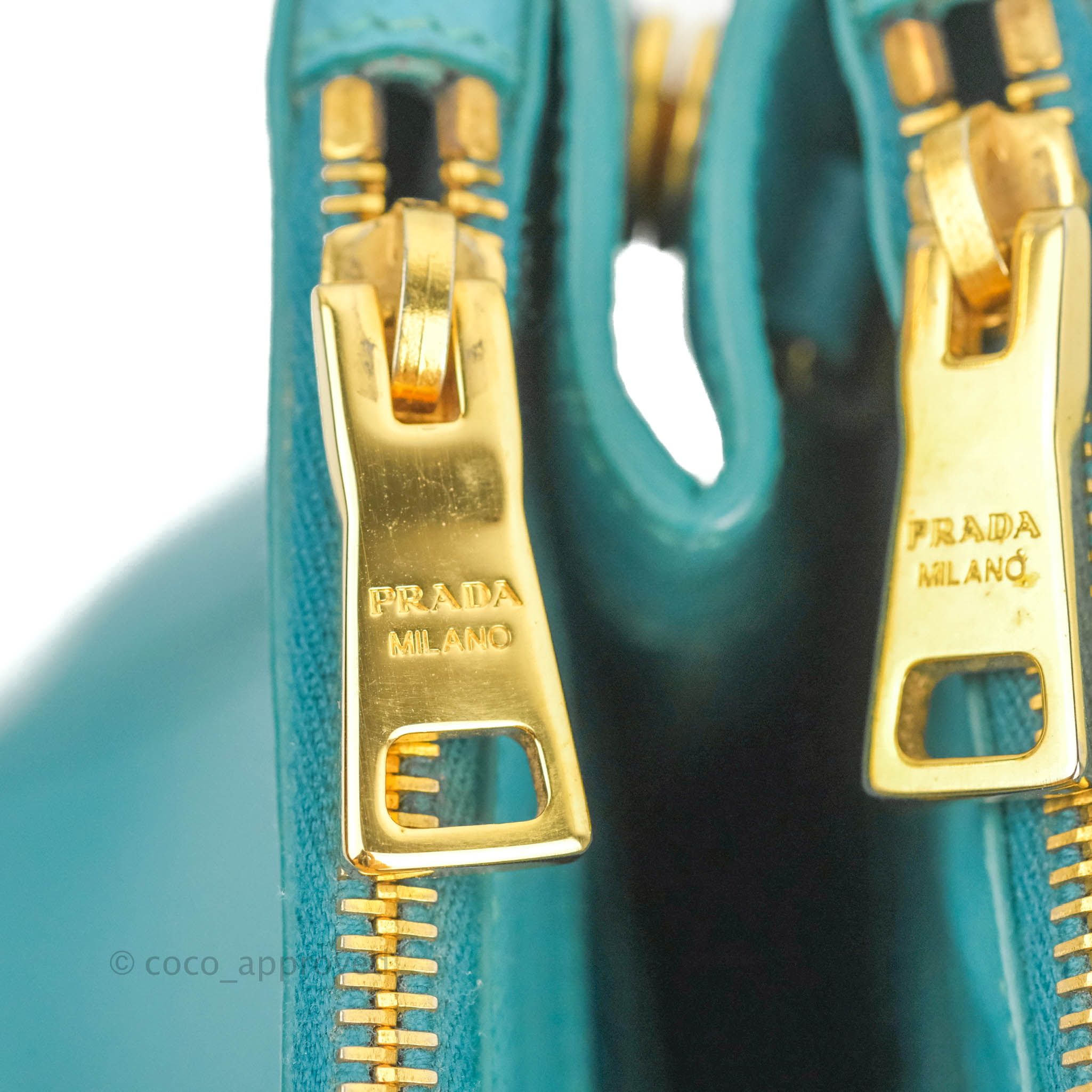 Prada Double Zip Lux Saffiano Tiffany Blue Large Tote Bag – Coco