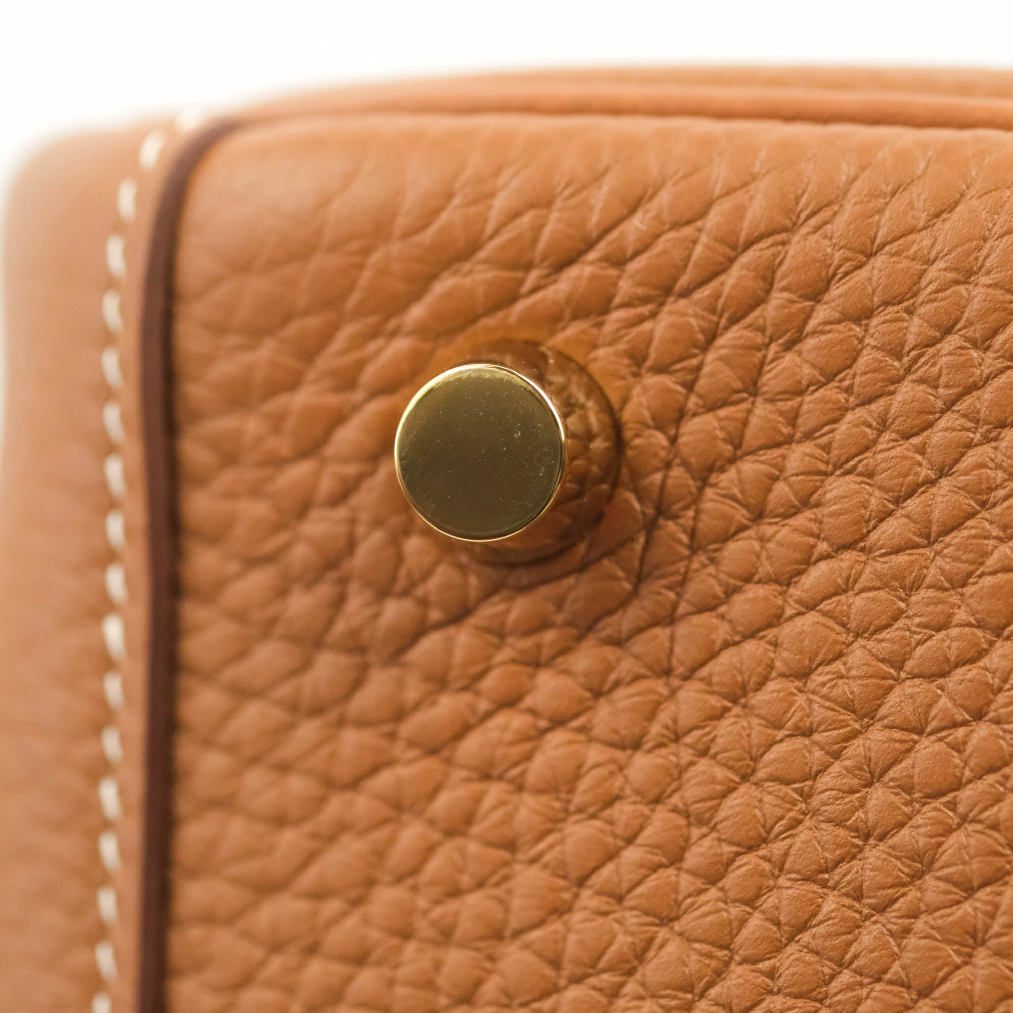 Hermès Lindy Gold Clemence 26 Gold Hardware, 2022 (Like New), Brown Womens Handbag