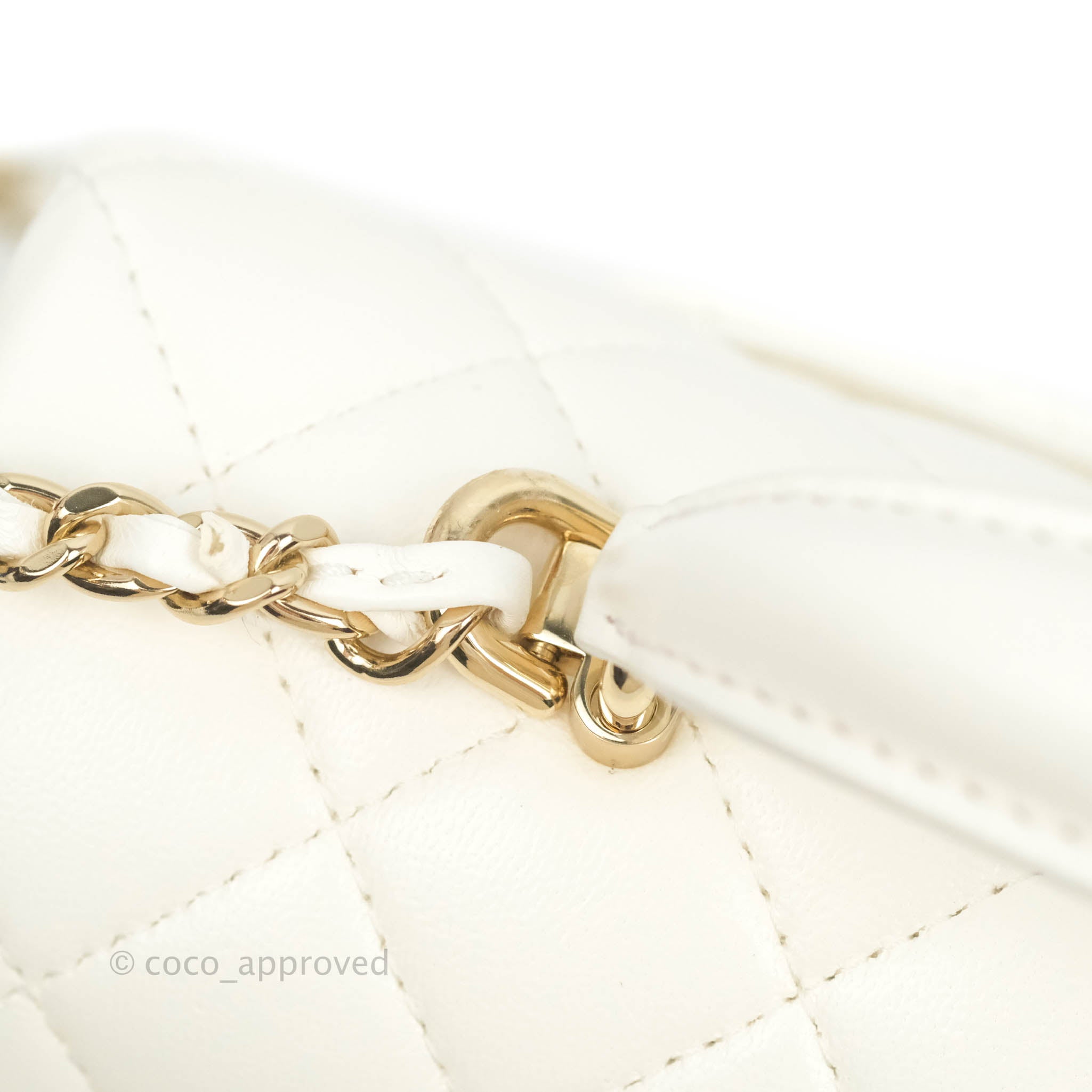 Chanel Flap Bag With Chunky Chain Strap Small 22S Lambskin White