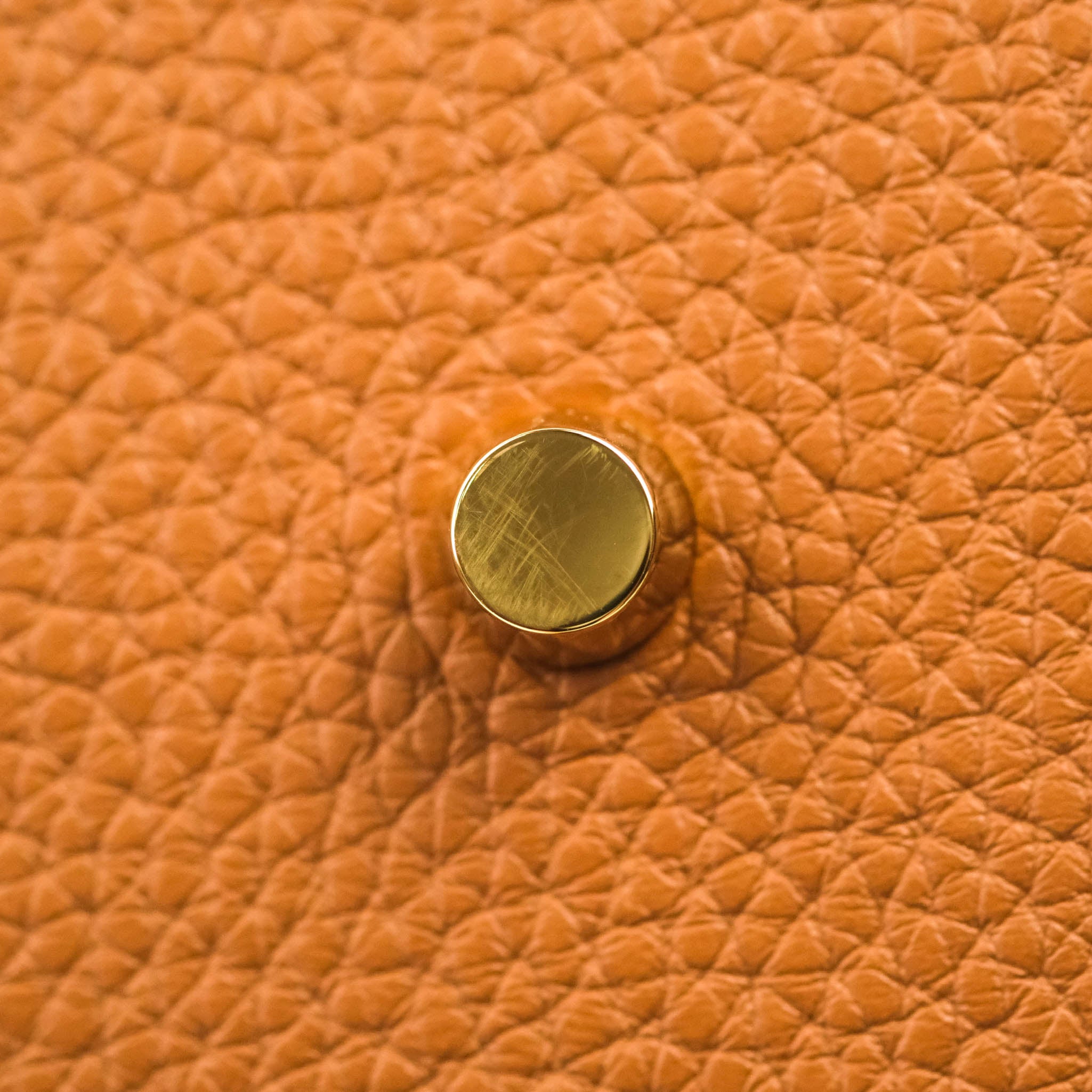 Hermès Lindy 26 Taurillon Clemence Leather Handbag-Gold Gold