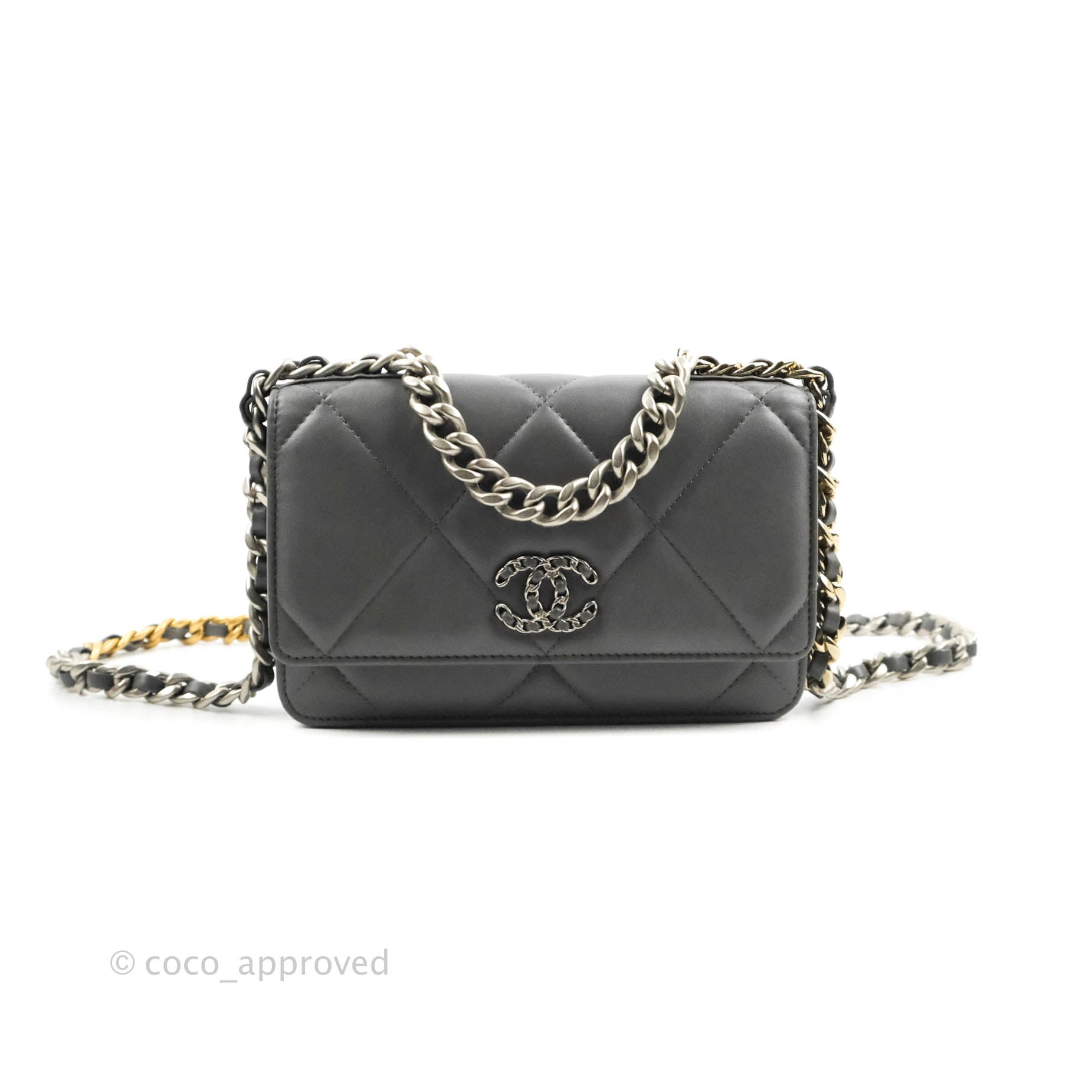 chanel bags wallet on chain