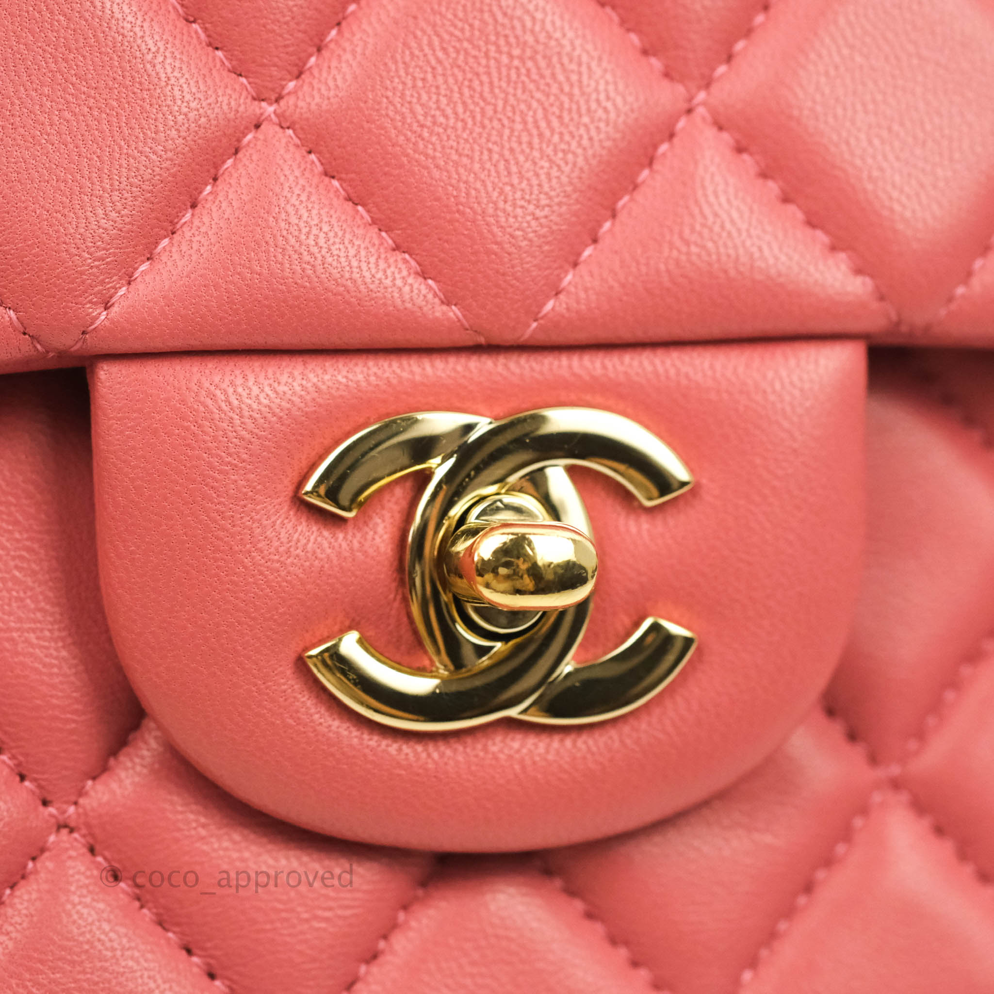 Timeless Splendid and highly sought after Chanel Valentine Mini