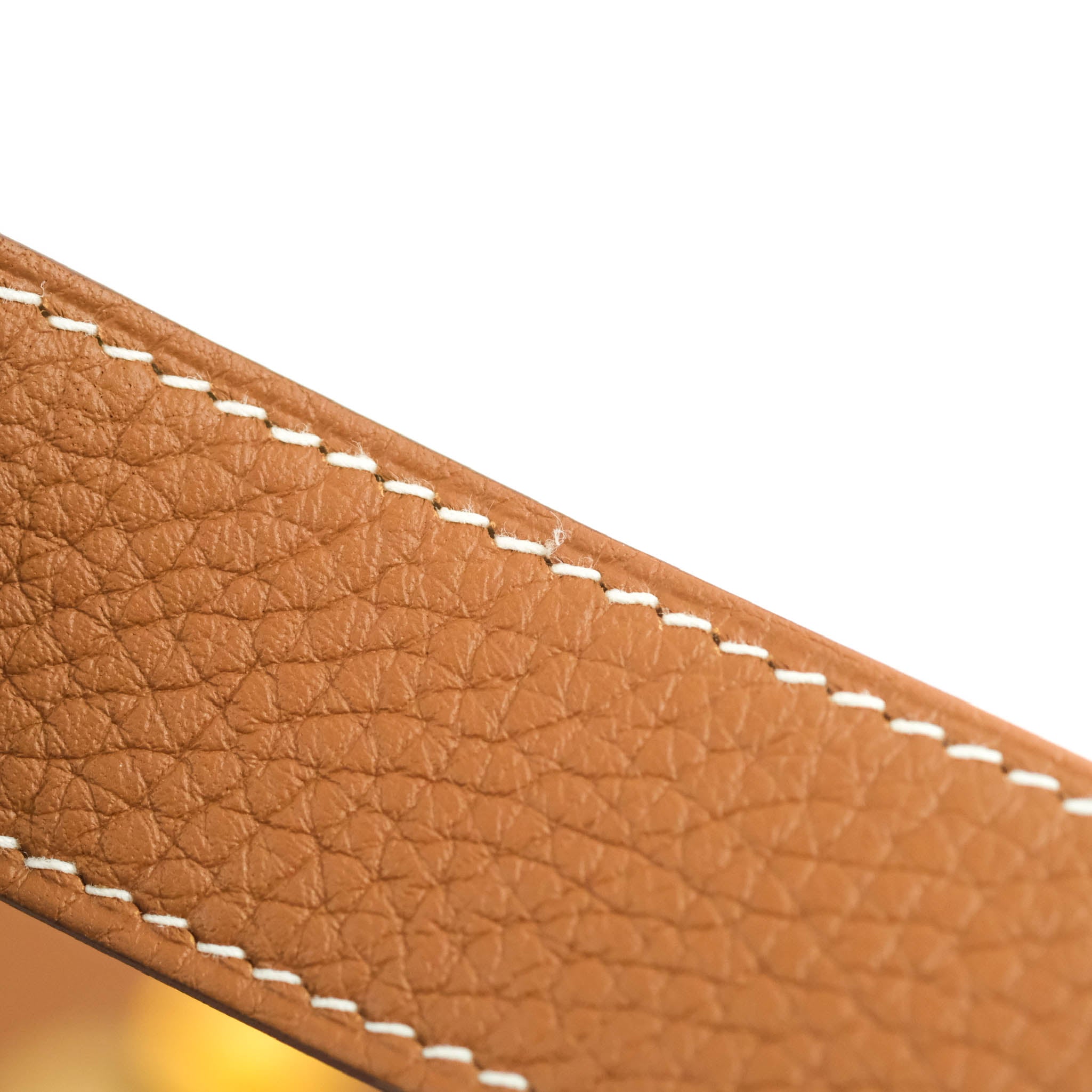 Hermès Lindy 26cm Gold 37 Clemence Leather Gold Hardware – SukiLux