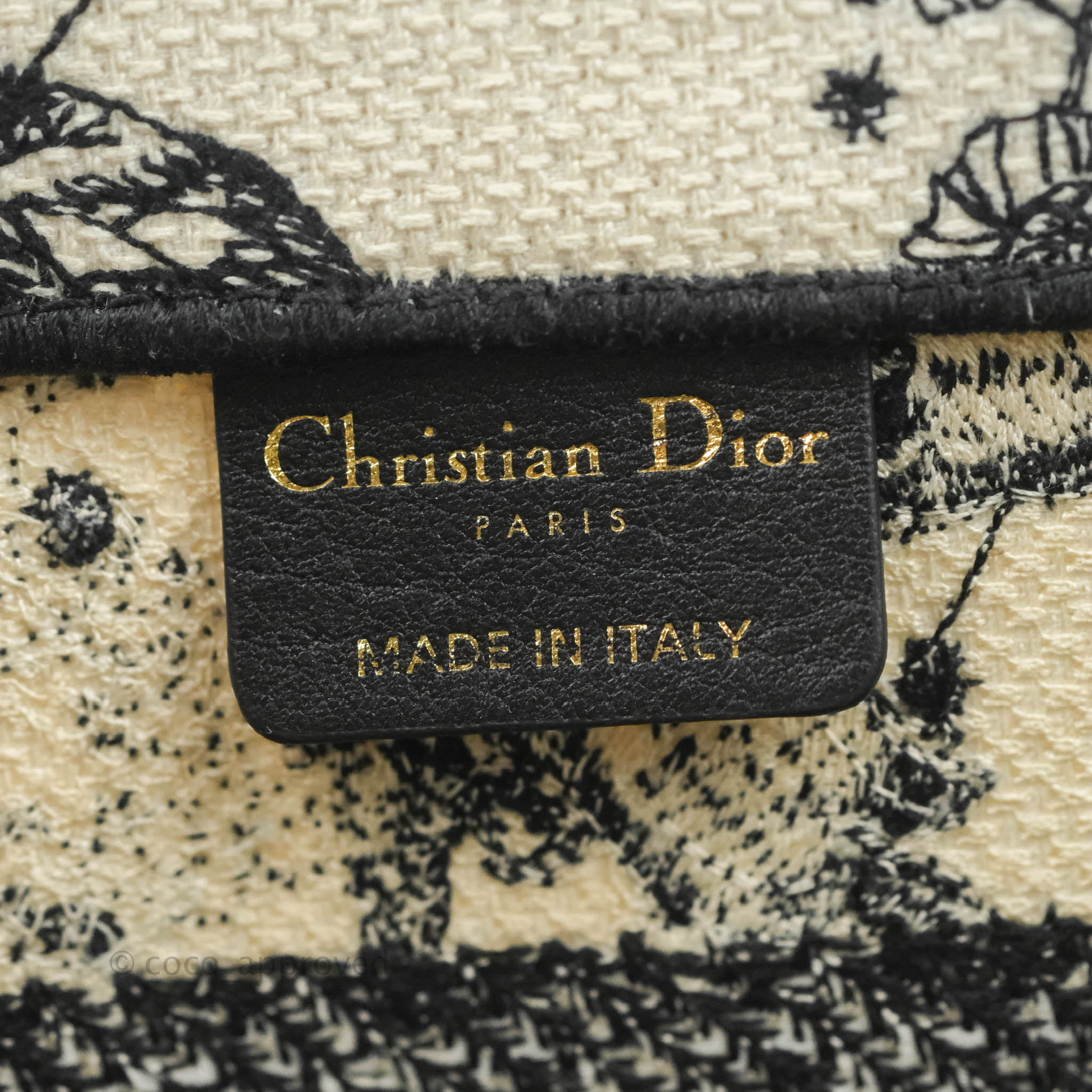 DIOR BOOK TOTE SMALL BAG Dior Ciel de Rêve embroidery in latte color White  Cloth ref.654071 - Joli Closet