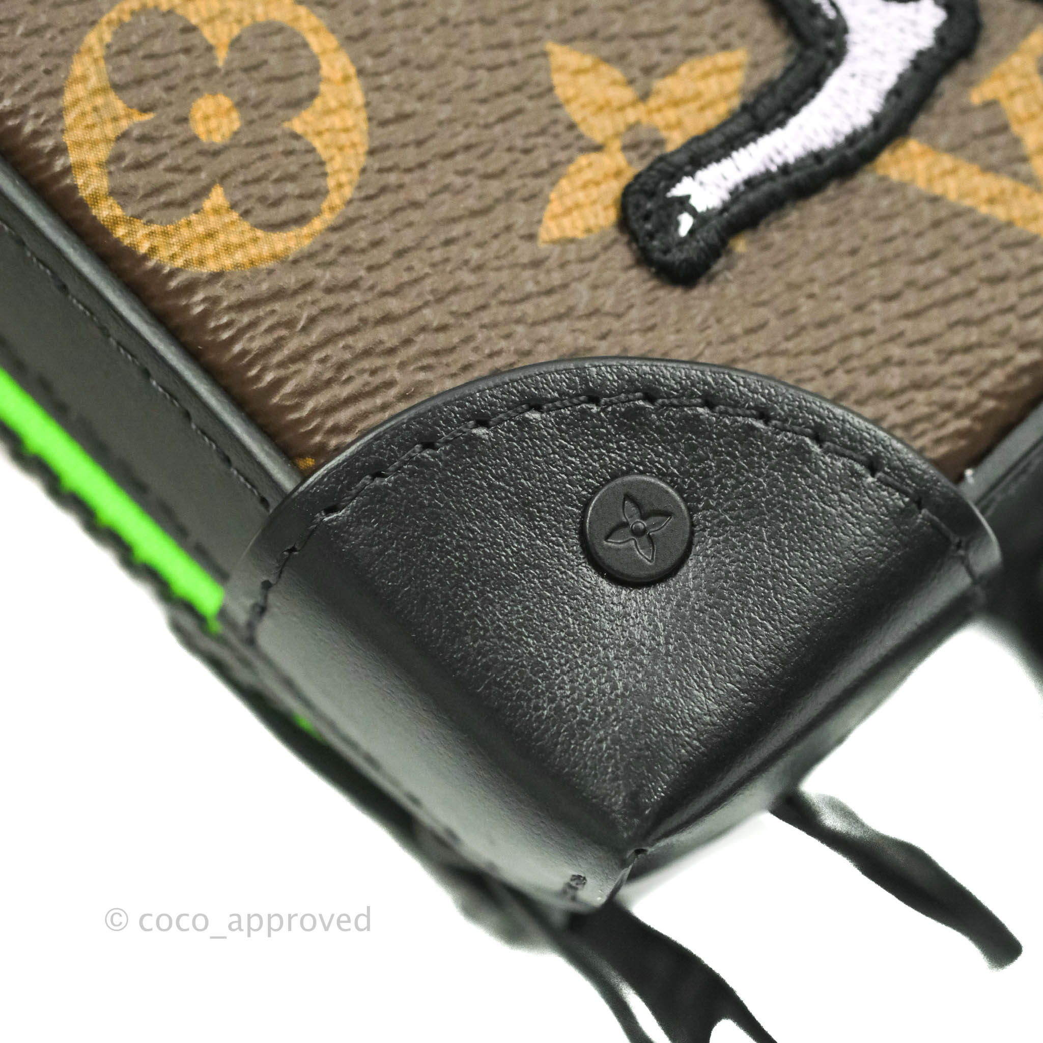 Louis Vuitton Soft Trunk Phone Box Bag Brown Cloth ref.242786 - Joli Closet