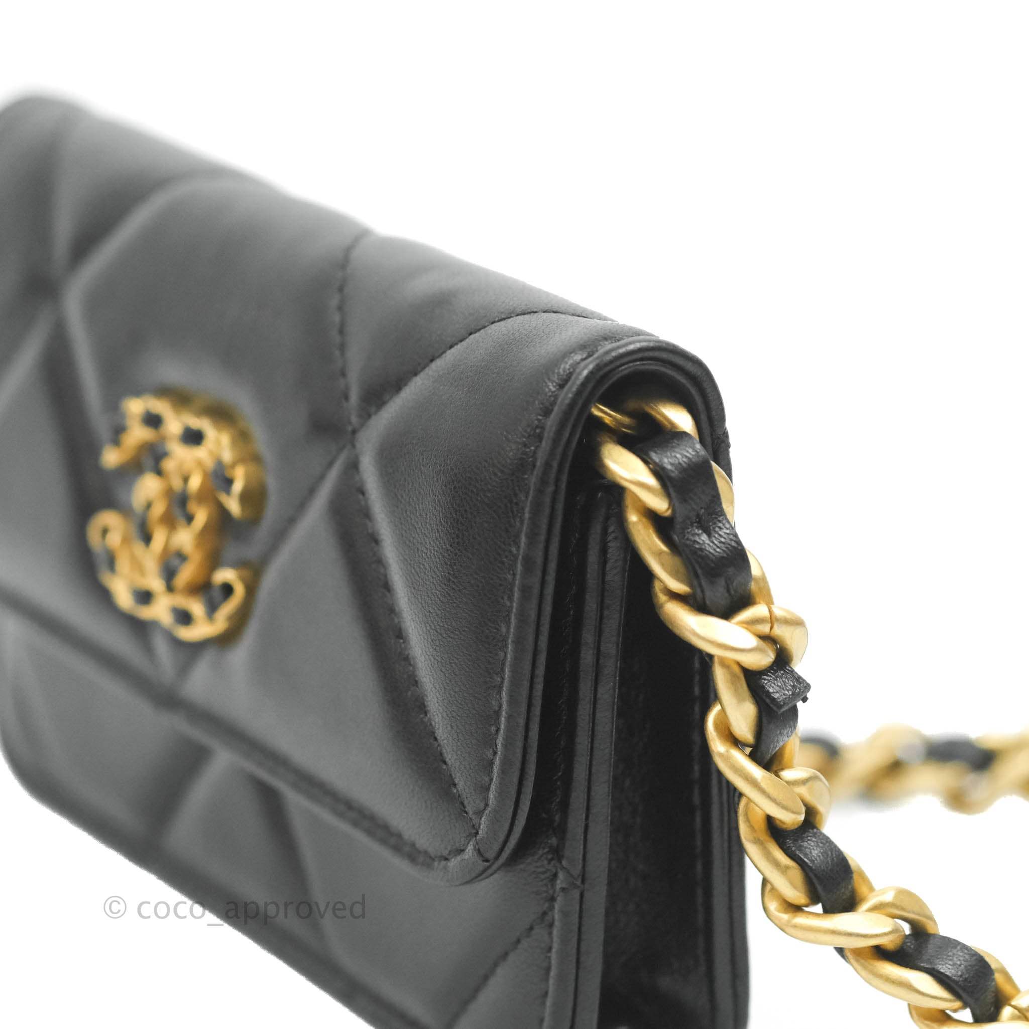 Cambon Chanel clutch 19 Black Leather ref.227070 - Joli Closet