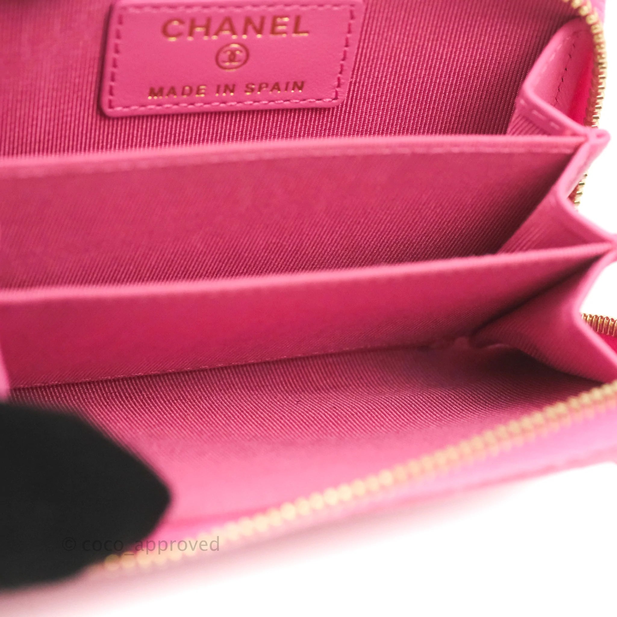 Chanel CC Round Coin Purse Black Caviar Gold Hardware – Coco