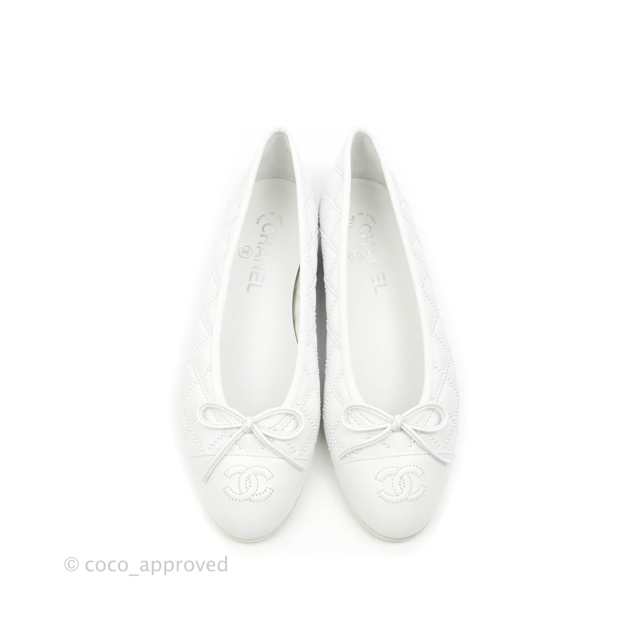 Chanel Pearl Quilted White Ballerina Flats Size 38 – Coco Approved Studio
