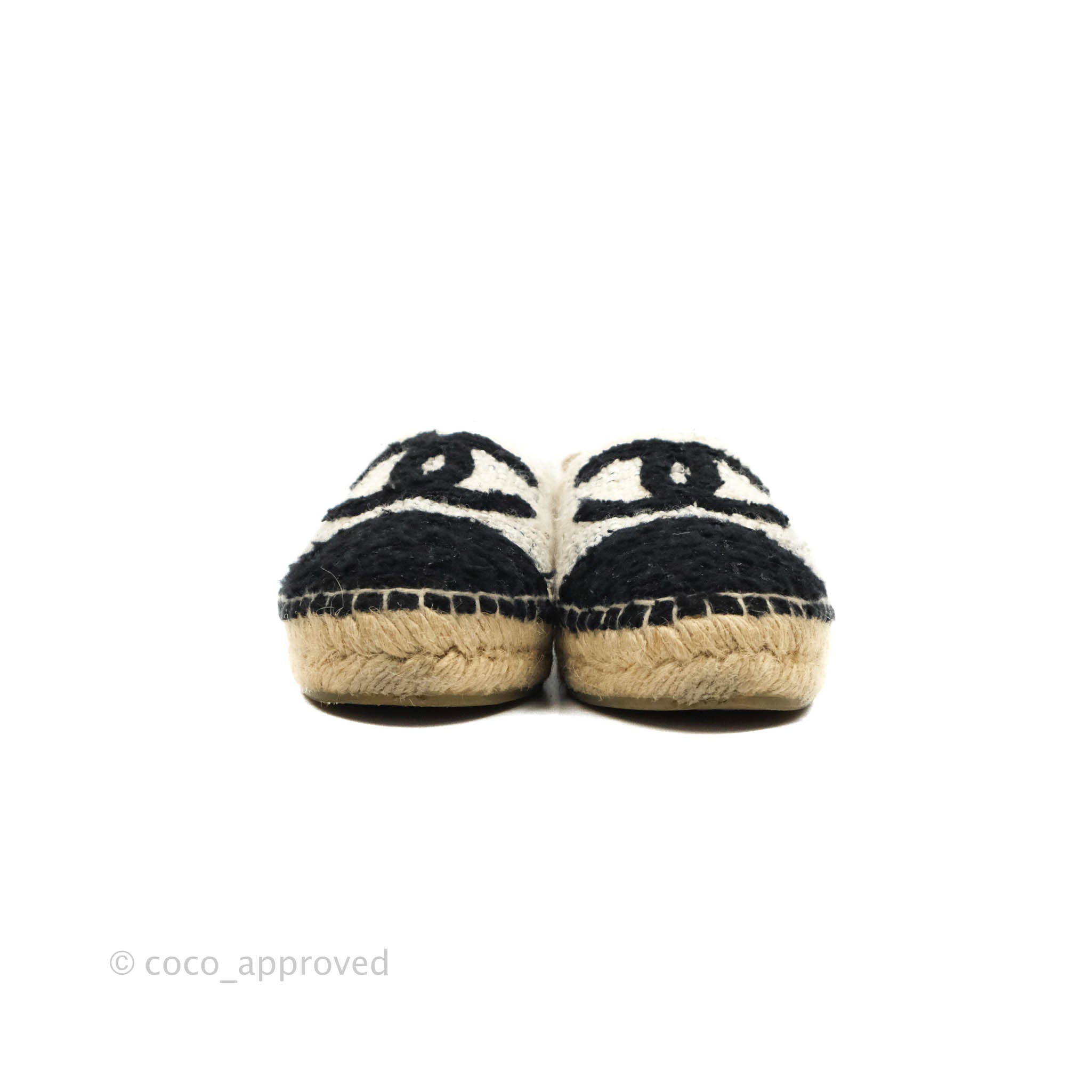 CHANEL CC LOGO Lambskin Fur Shearling Mules Slides Sandals White Size 36  $925.00 - PicClick